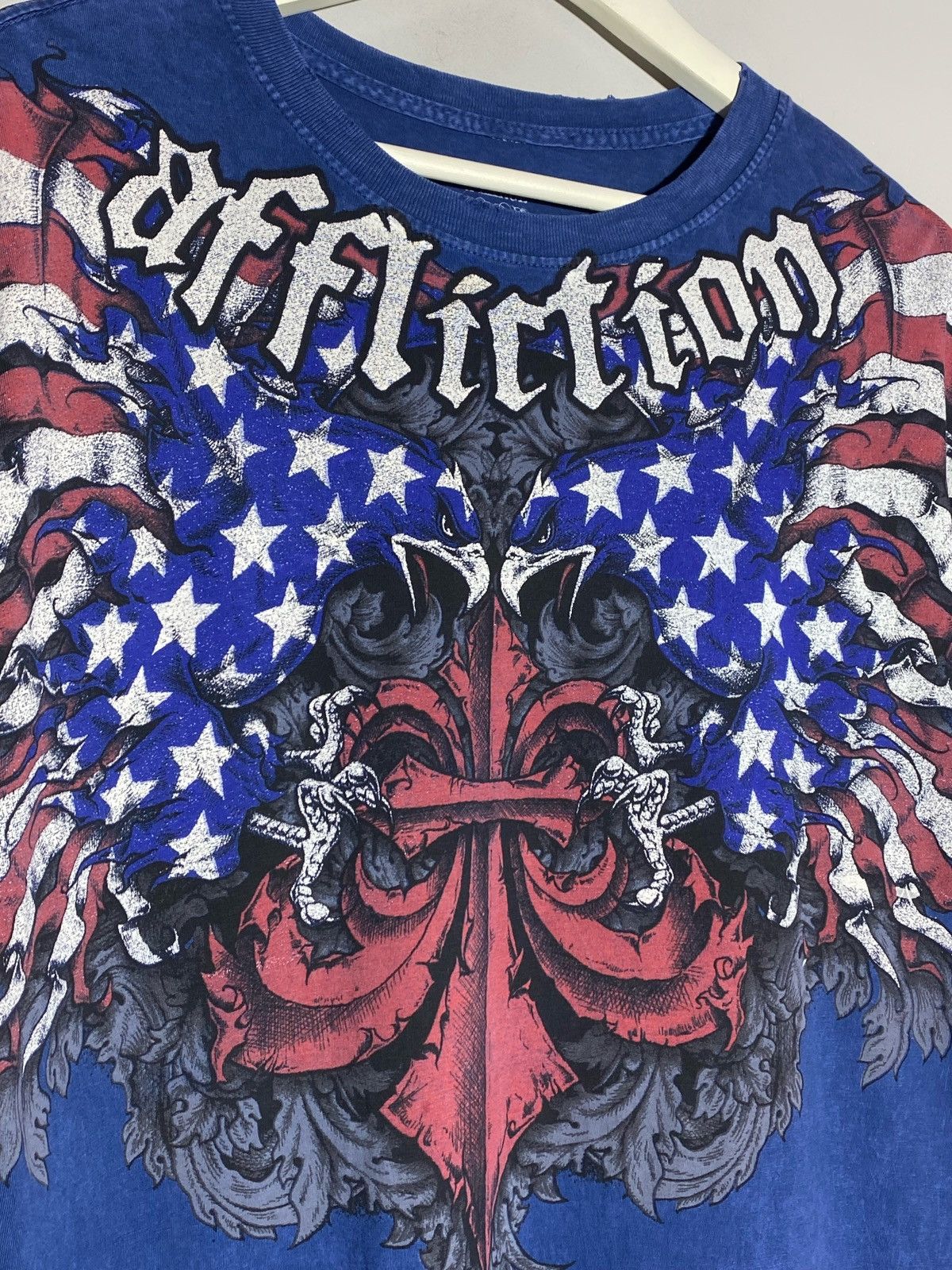 Affliction 🔥 AFFLICTION USA FLAG TEE METAL CROSS TATTOO STYLE 00s Size US XL / EU 56 / 4 - 4 Thumbnail