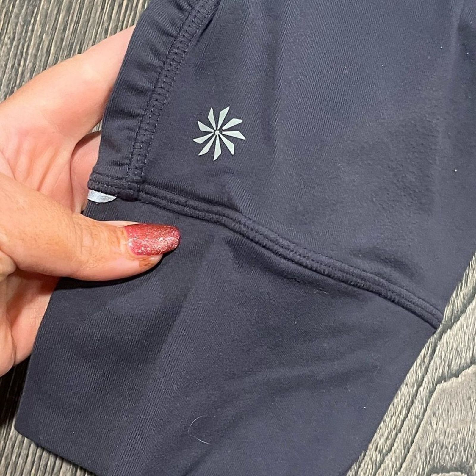 Athleta Athleta Capri Mesh Paneling Zip Pockets Coral Inner Band Size 25" / US 0 / IT 36 - 2 Thumbnail