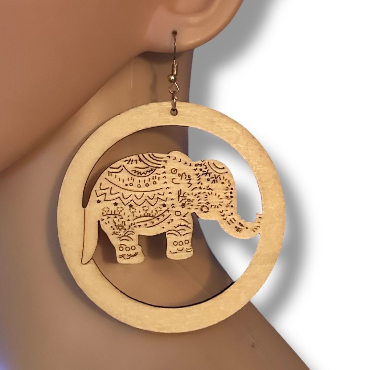 Other Jumbo wooden elephant hoop earrings Size ONE SIZE - 2 Thumbnail