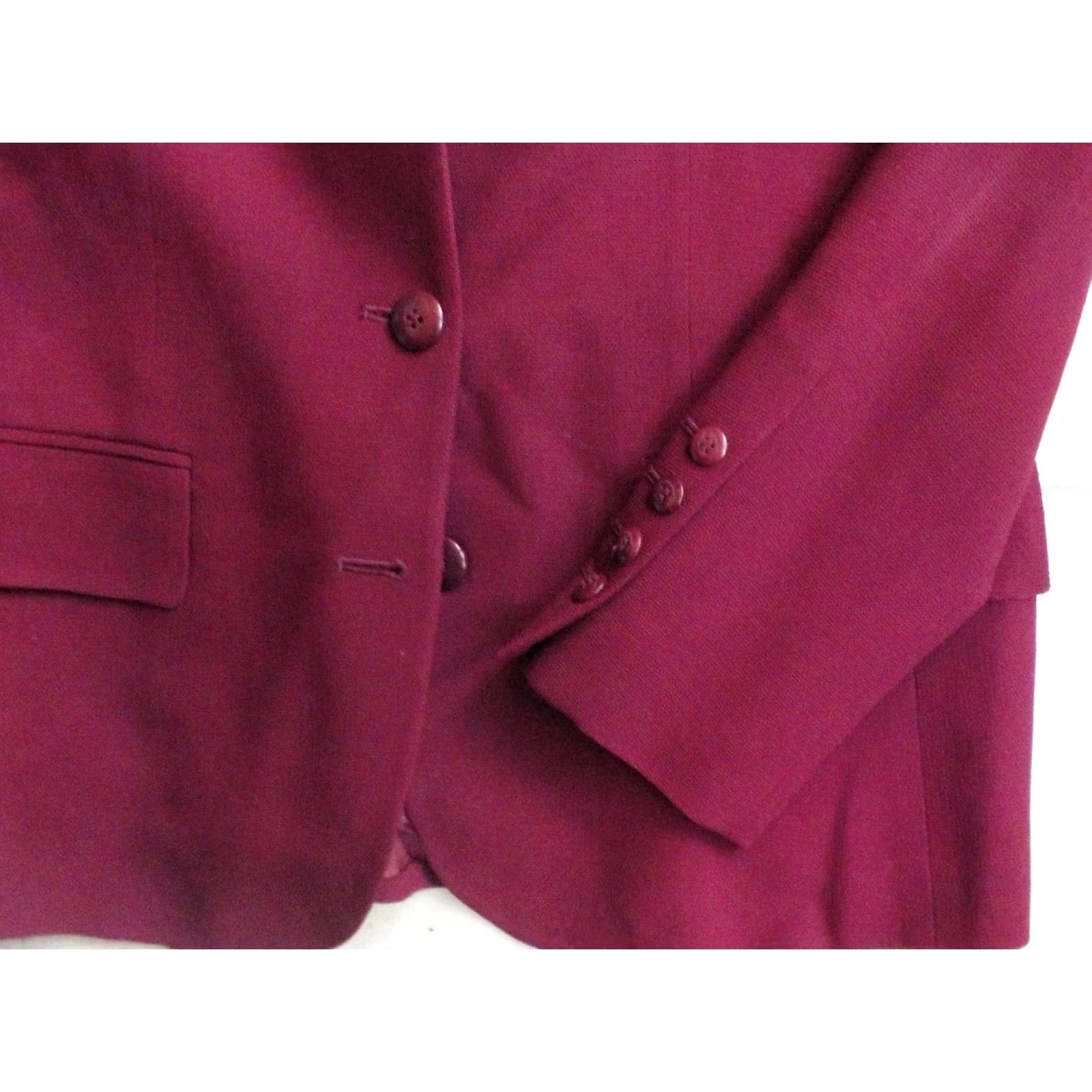 Salvatore Ferragamo Salvatore Ferragamo 3 Button Blazer 100% Wool Burgundy SZ 10 Made in Italy Women Blazer/Lined 2 Flap Pockets Signature Buttons Vintage? Size L / US 10 / IT 46 - 5 Thumbnail