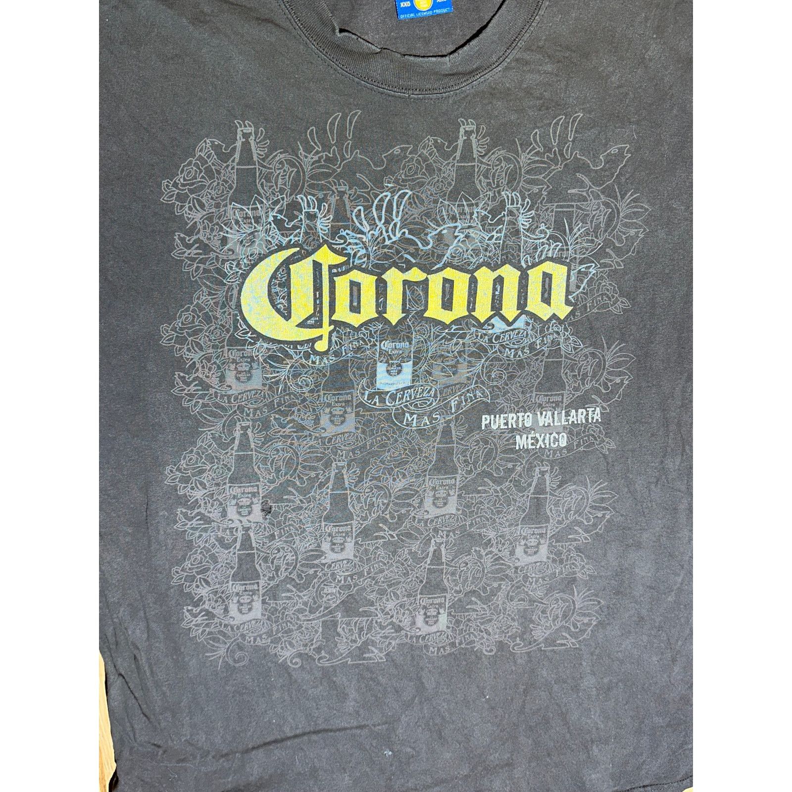 & Other Stories Corona Extra La Cerveca Mas Fina Puerto Vallarta 2XL Tshirt Size US XXL / EU 58 / 5 - 3 Thumbnail