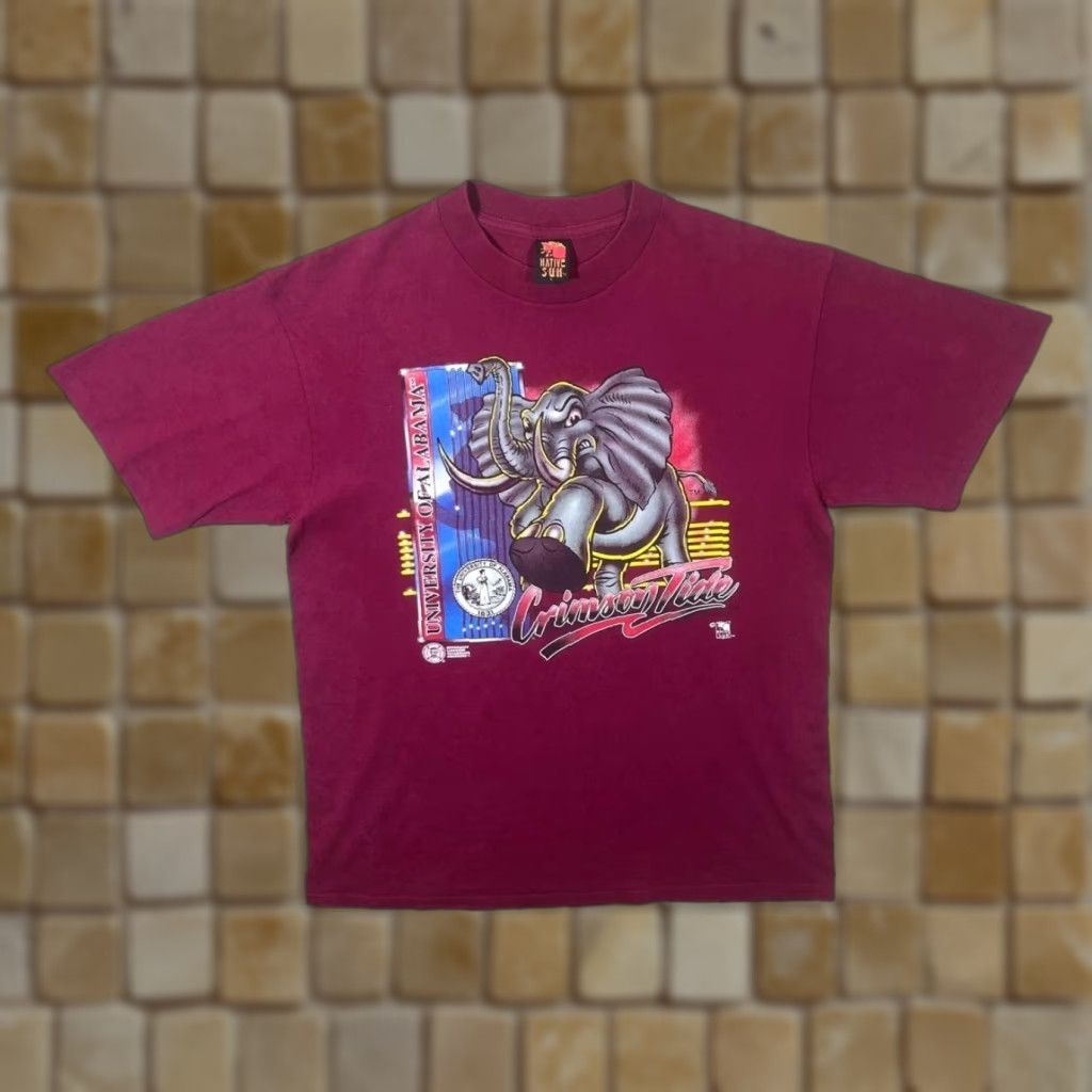 Native VINTAGE University Of Alabama "Crimson Tide" College Single Stitch T-Shirt L Mens Burgundy Red Graphic Print 90s NFL Native Sun Size US L / EU 52-54 / 3 - 1 Thumbnail
