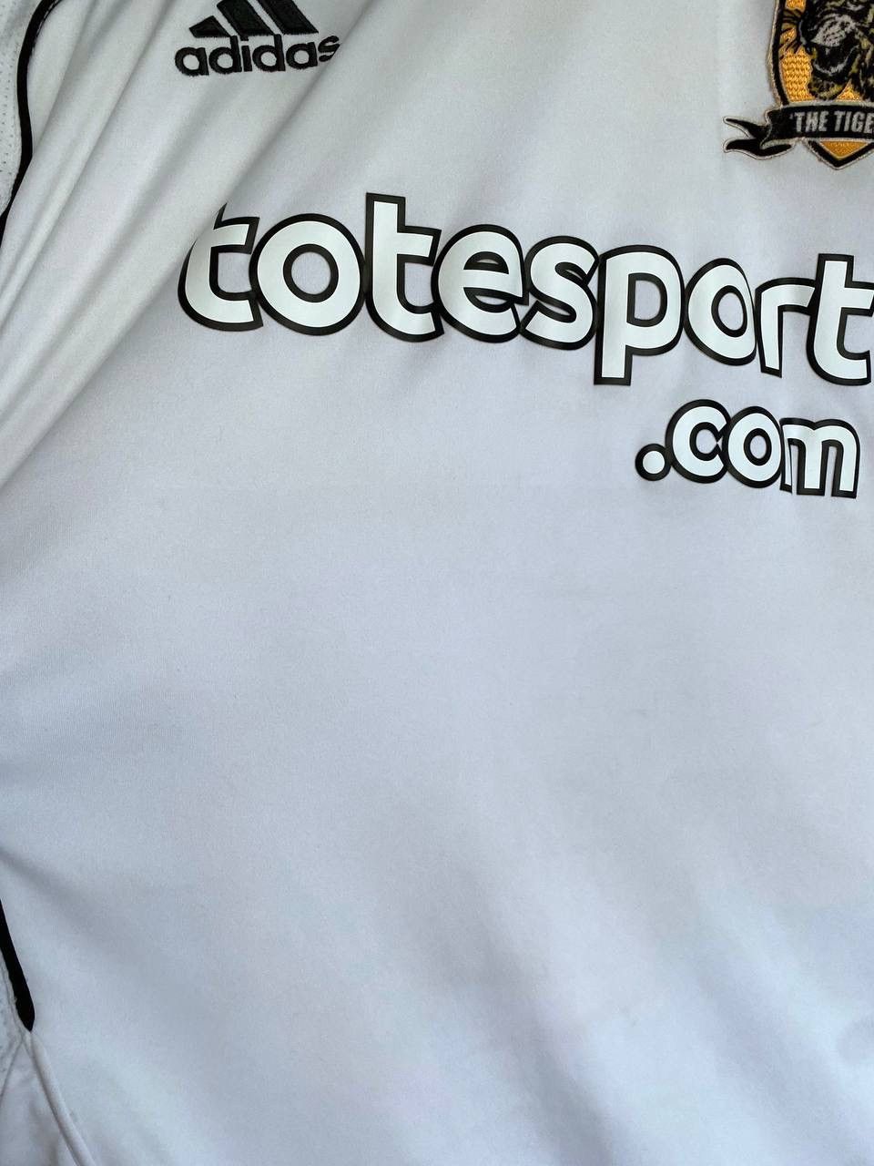 Adidas Adidas Hull City A.F.C. 2010/2011 Home Soccer Jersey, Size L Size US L / EU 52-54 / 3 - 10 Thumbnail