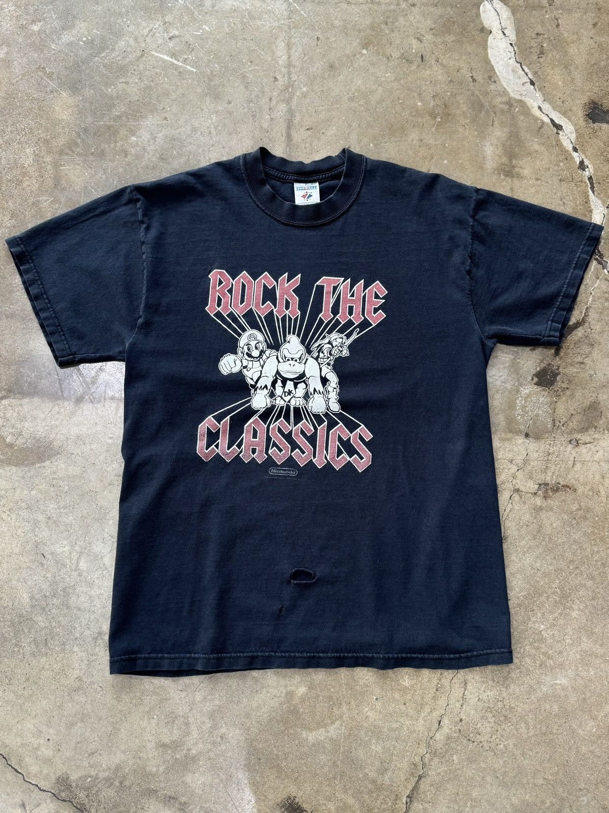 Jerzees Vintage Nintendo Donkey Kong Rock the Classics Tee Medium Size US M / EU 48-50 / 2 - 2 Thumbnail