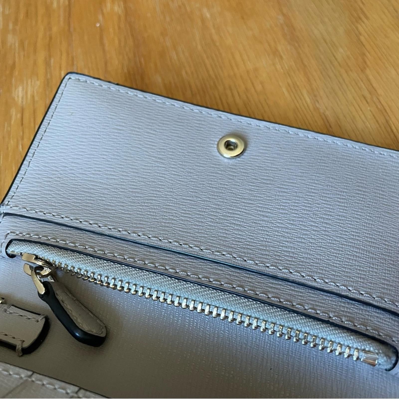 Designer Kate Spade Leather Black & Beige Key Coin Purse Wallet Size ONE SIZE - 9 Thumbnail