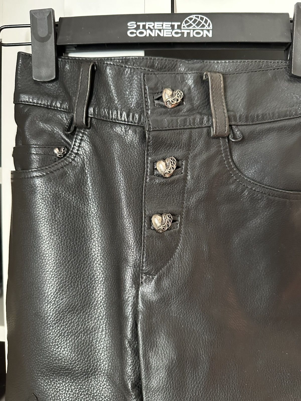 Chrome Hearts CHROME HEARTS HEAVY DUTY LEATHER FLEURKNEE KIDS YOUTH PANTS Size US 26 / EU 42 - 5 Thumbnail