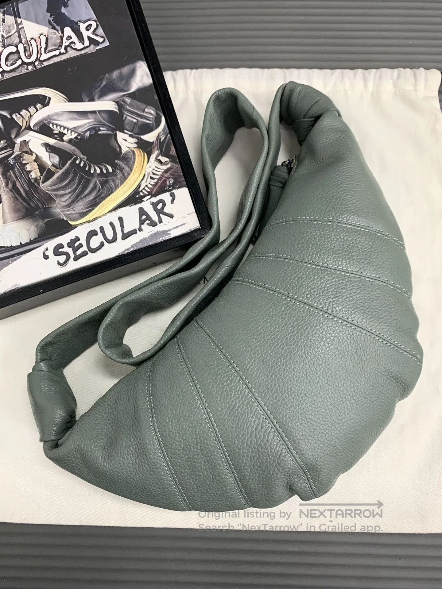 Lemaire Lemaire Small Clay Green Croissant Bag. Size ONE SIZE - 3 Thumbnail