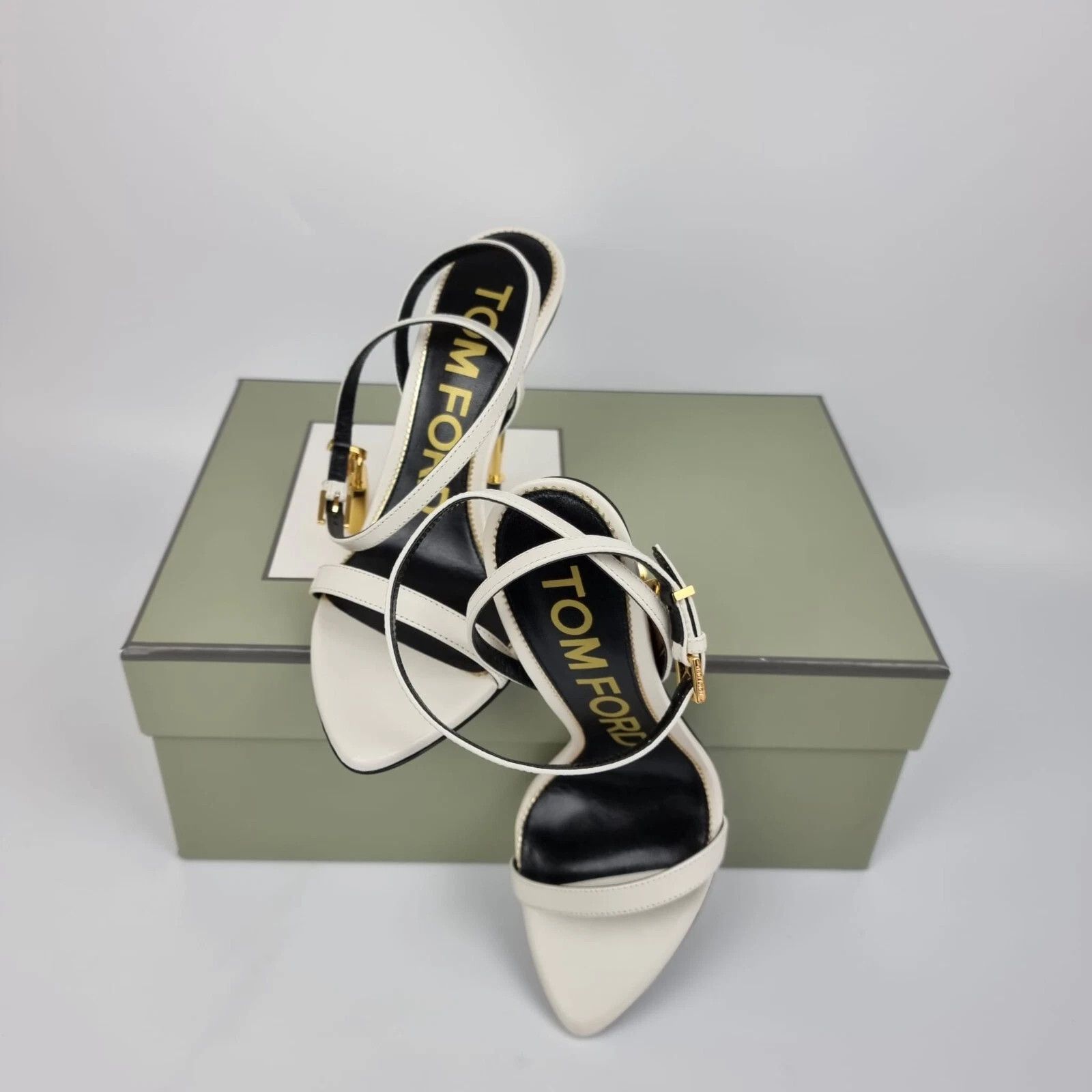 Tom Ford TOM FORD Padlock White Pointy 105mm Leather Sandals Size US 9 / IT 39 - 3 Thumbnail