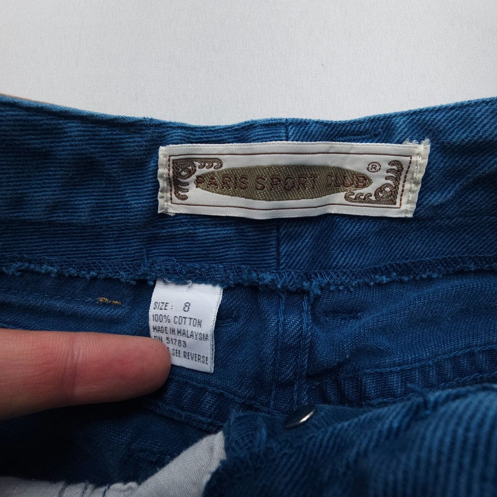 Vintage VINTAGE Paris Sport Club High Rise Mom Jeans Size 8 Blue 90s Denim 5-Pocket Exposed Button Fly Womens Jeans Size 30" / US 8 / IT 44 - 4 Thumbnail
