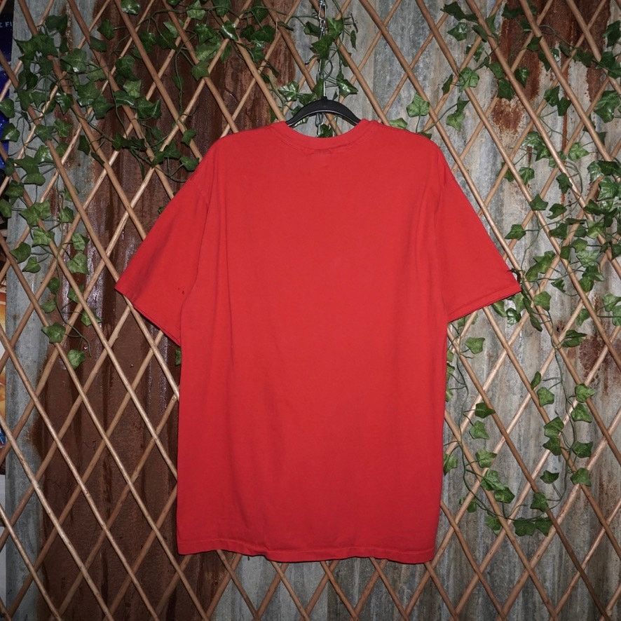 Disney XL - Vintage Y2K Disneyland 90s kidcore Pluto pocket t-shirt Size US XL / EU 56 / 4 - 3 Thumbnail
