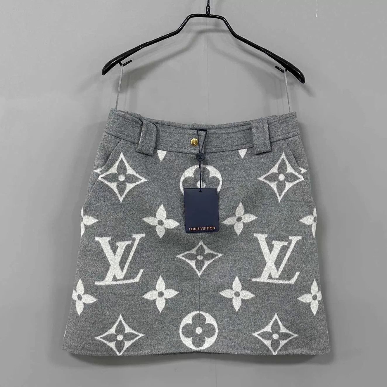 Louis Vuitton LV Women's Gray Monogram Allover Print Wool A-line Skirt 40 Size M / US 6-8 / IT 42-44 - 3 Thumbnail