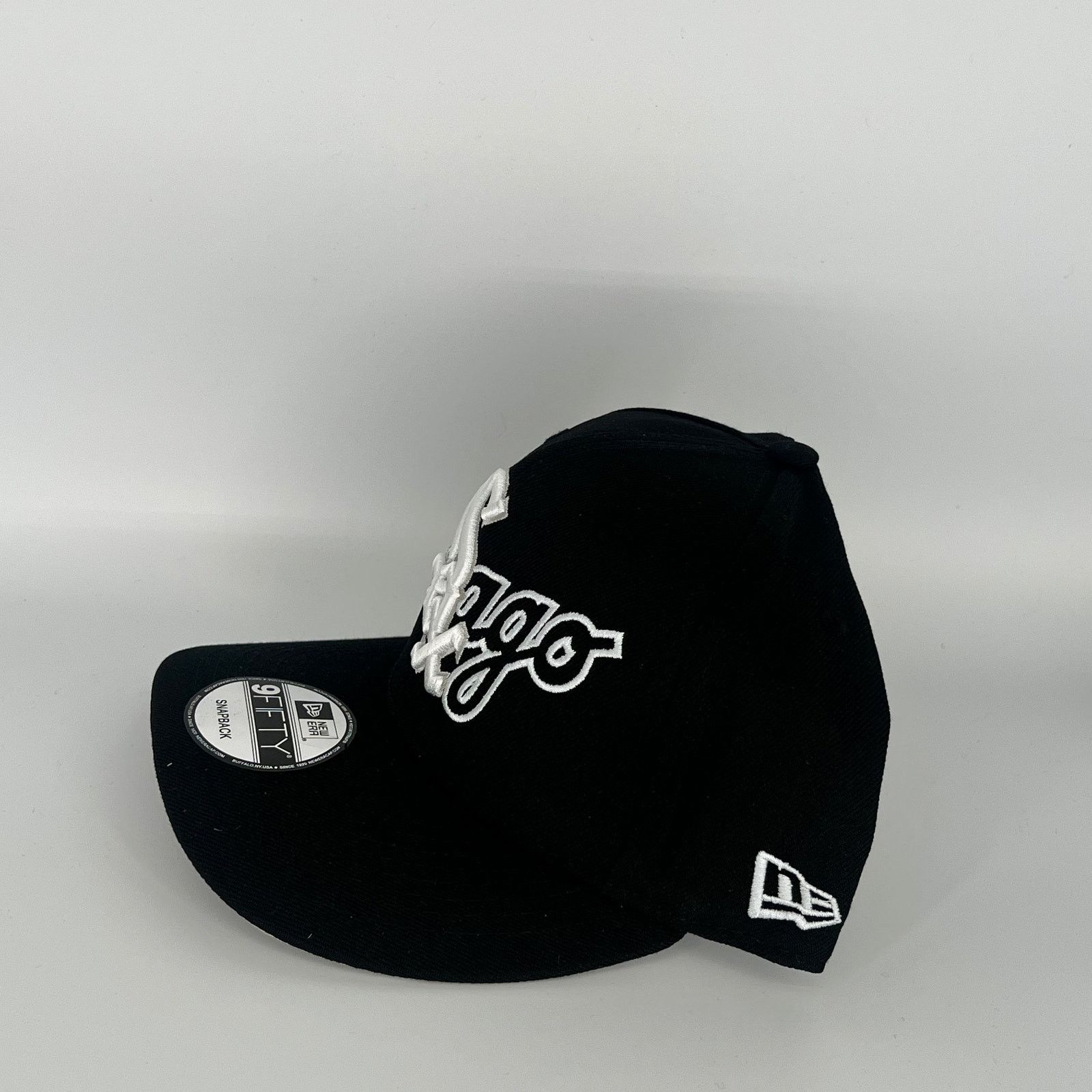 New Era Black Chicago White Sox Sox Overlap New Era MLB 9Fifty Size ONE SIZE - 3 Thumbnail