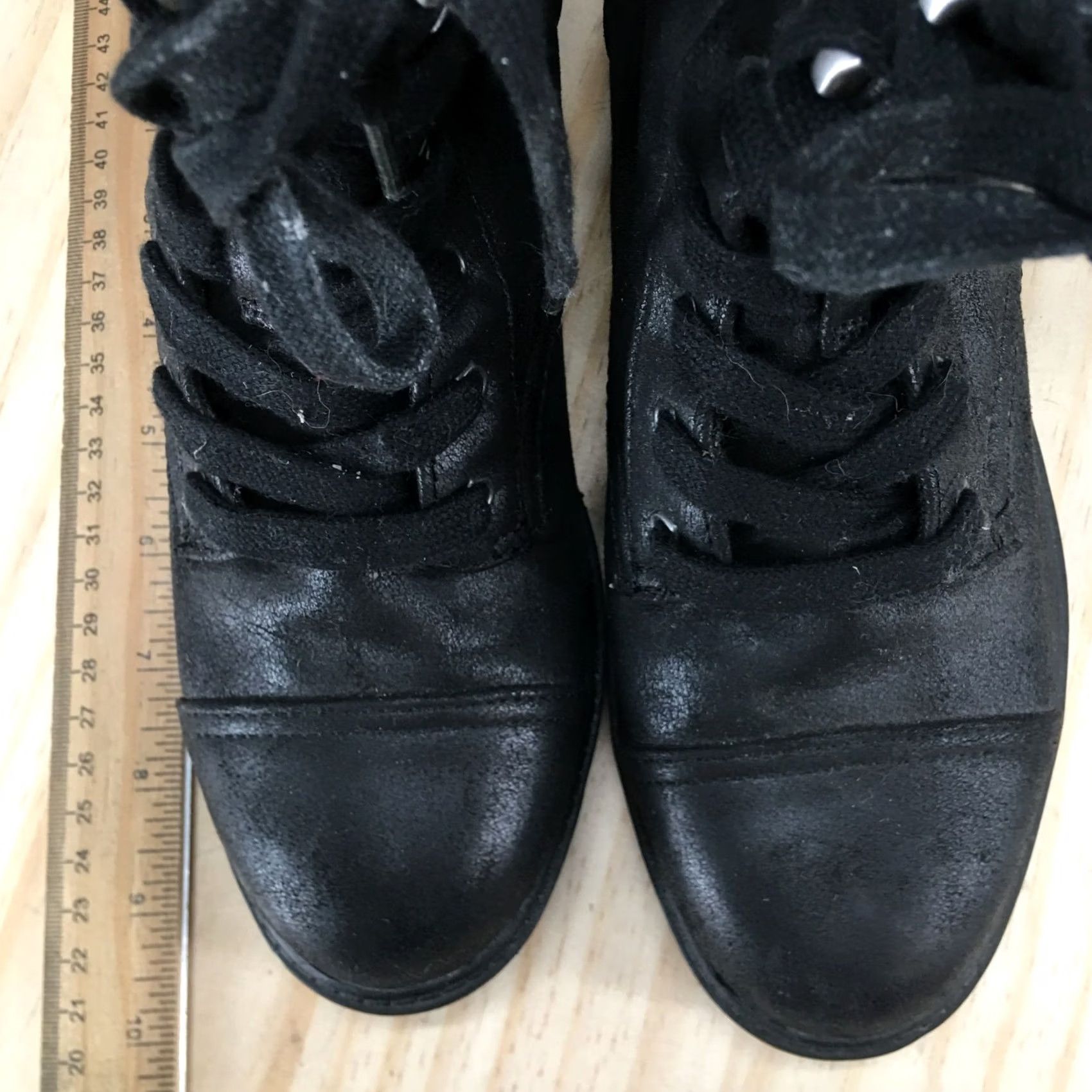 Vintage Universal Thread Boots Womens 6 Cap Toe Winter Ankle Bootie Black Faux Leather Size ONE SIZE - 7 Thumbnail