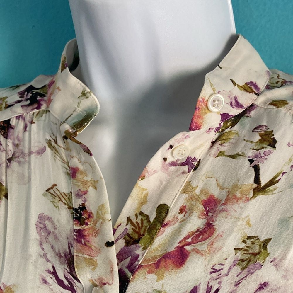 Haute Hippie Haute Hippie Womens Size XS Floral Cream Silk Button Up Blou Size XS / US 0-2 / IT 36-38 - 2 Thumbnail