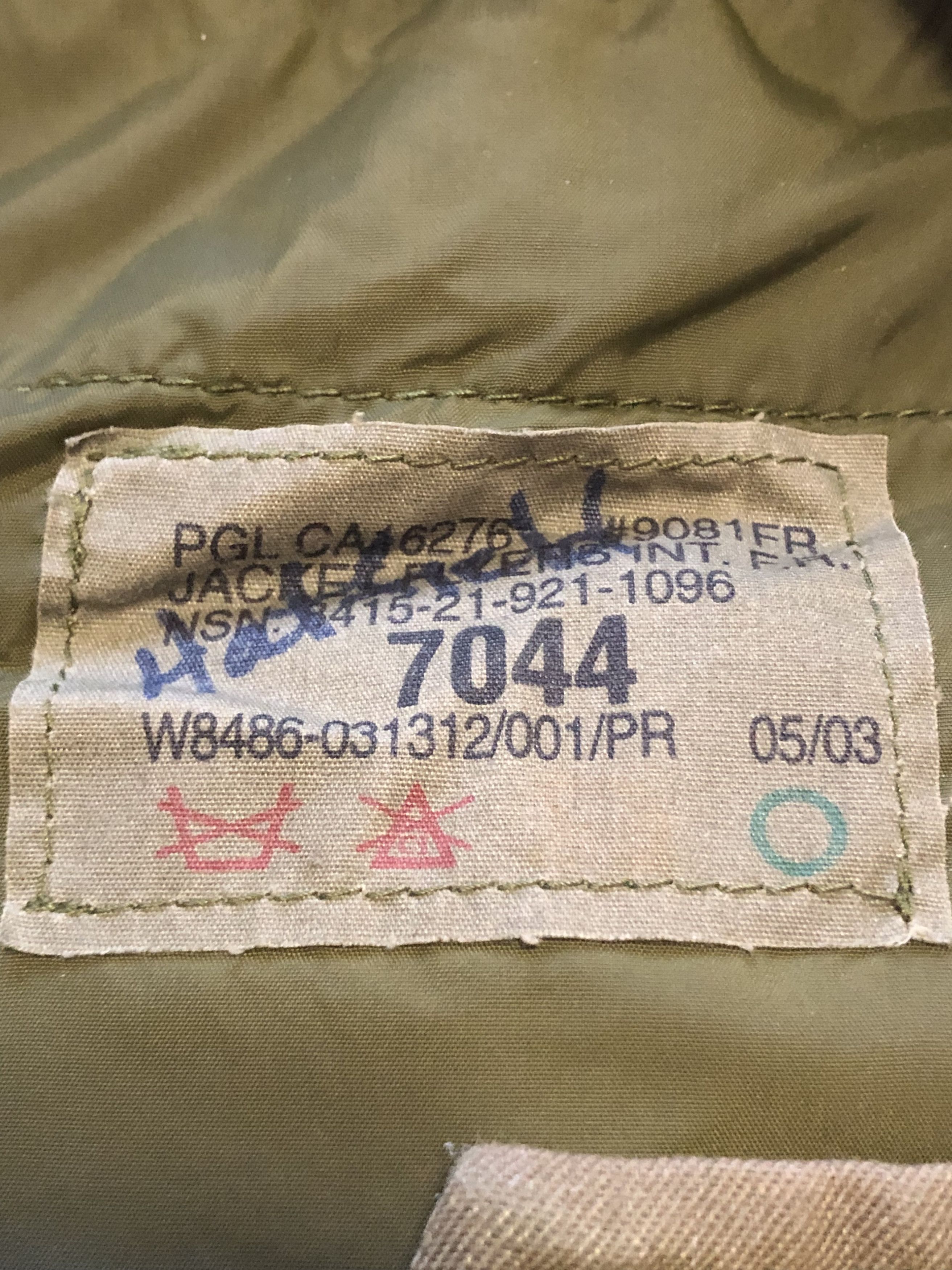 Vintage Vintage Military Army Green Bomber Jacket Size US L / EU 52-54 / 3 - 4 Thumbnail
