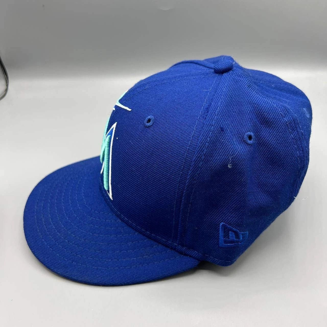 New Era Miami Marlins Hat Men 7 Blue Gray Embroidered Fitted Cap Size ONE SIZE - 3 Thumbnail