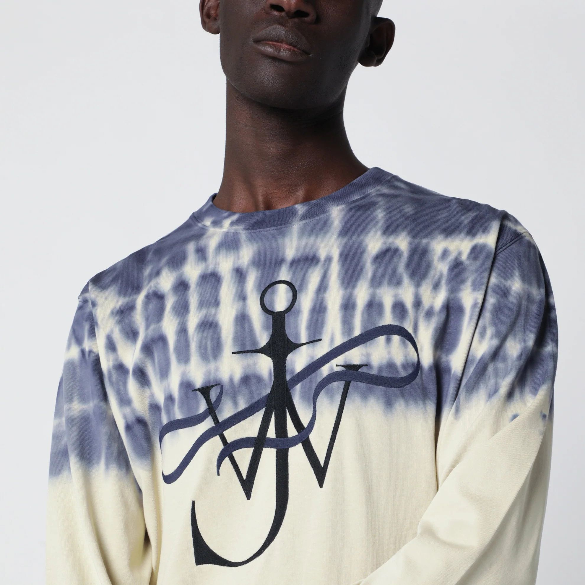 JW Anderson o1d2blof0526 Logo Print Sweatshirt in Ecru/Navy Size US L / EU 52-54 / 3 - 4 Thumbnail
