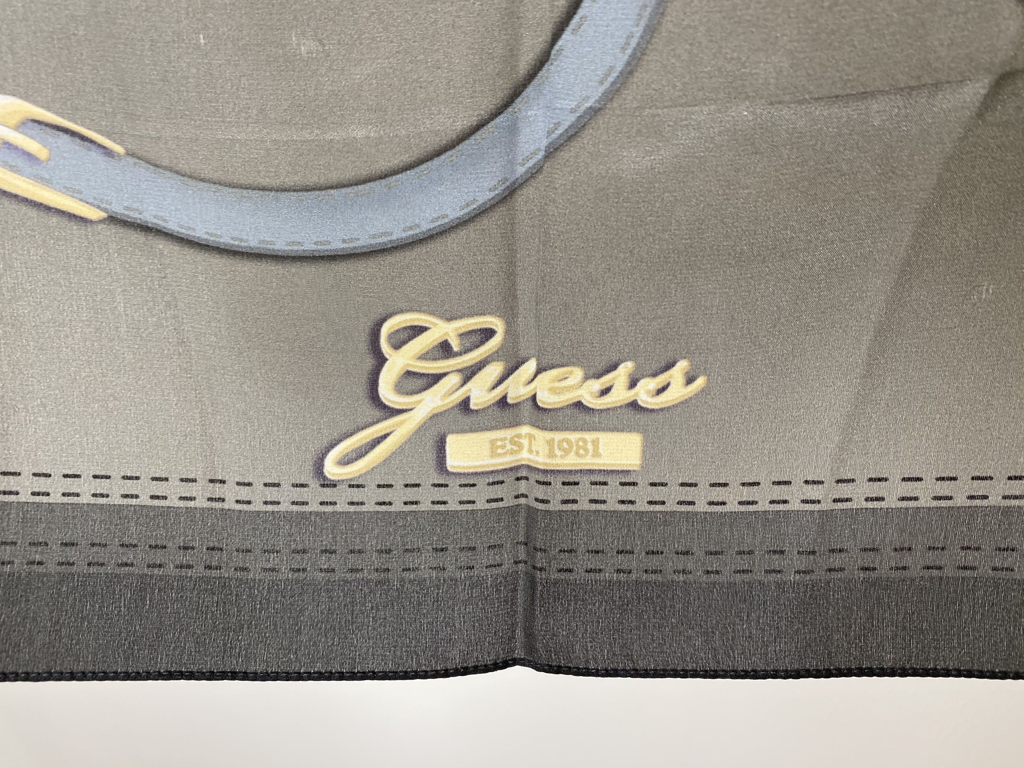 Guess GUESS 100% SILK SCARVES SCARF MADE IN ITALY Size ONE SIZE - 2 Thumbnail
