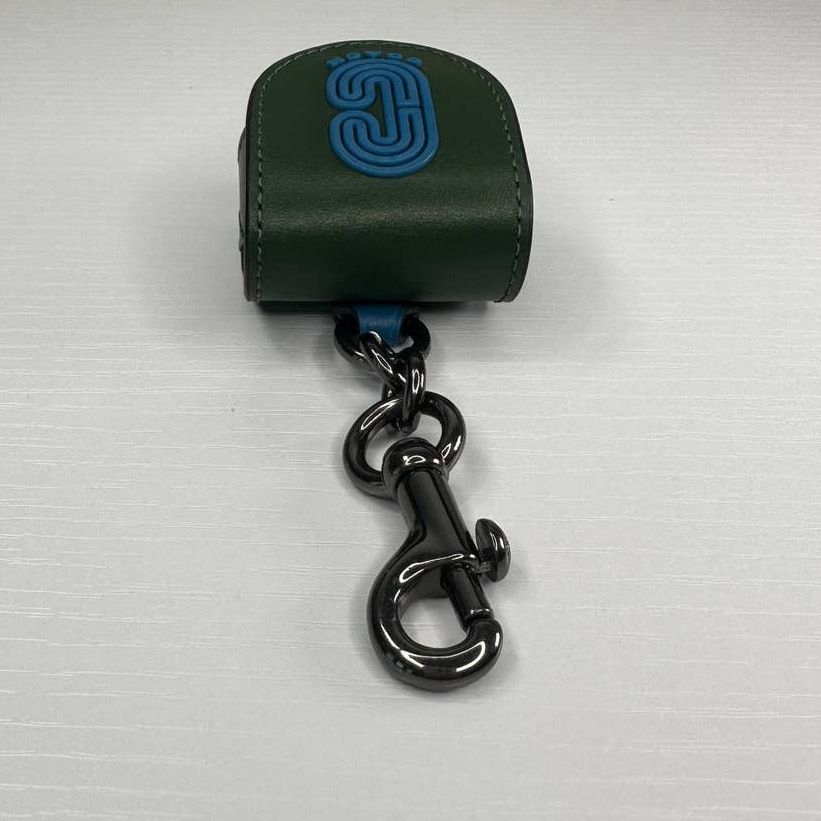 Coach COACH AirPods Earbud Case Bag Charm Coach Patch new Size ONE SIZE - 5 Thumbnail