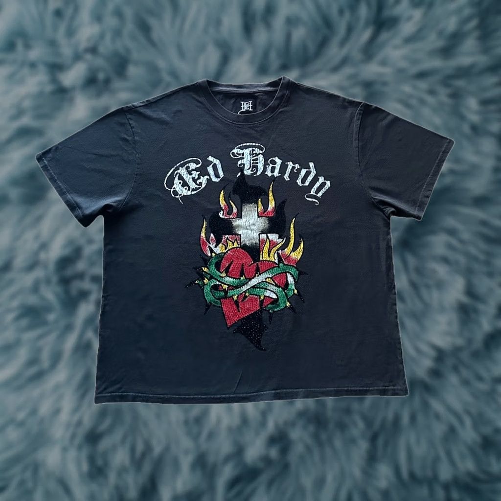 Ed Hardy VINTAGE Ed Hardy T-Shirt Men XL Charcoal Graphic Print Heart Cross Rhinestone Tee Y2K Studded White? Size US XL / EU 56 / 4 - 1 Thumbnail