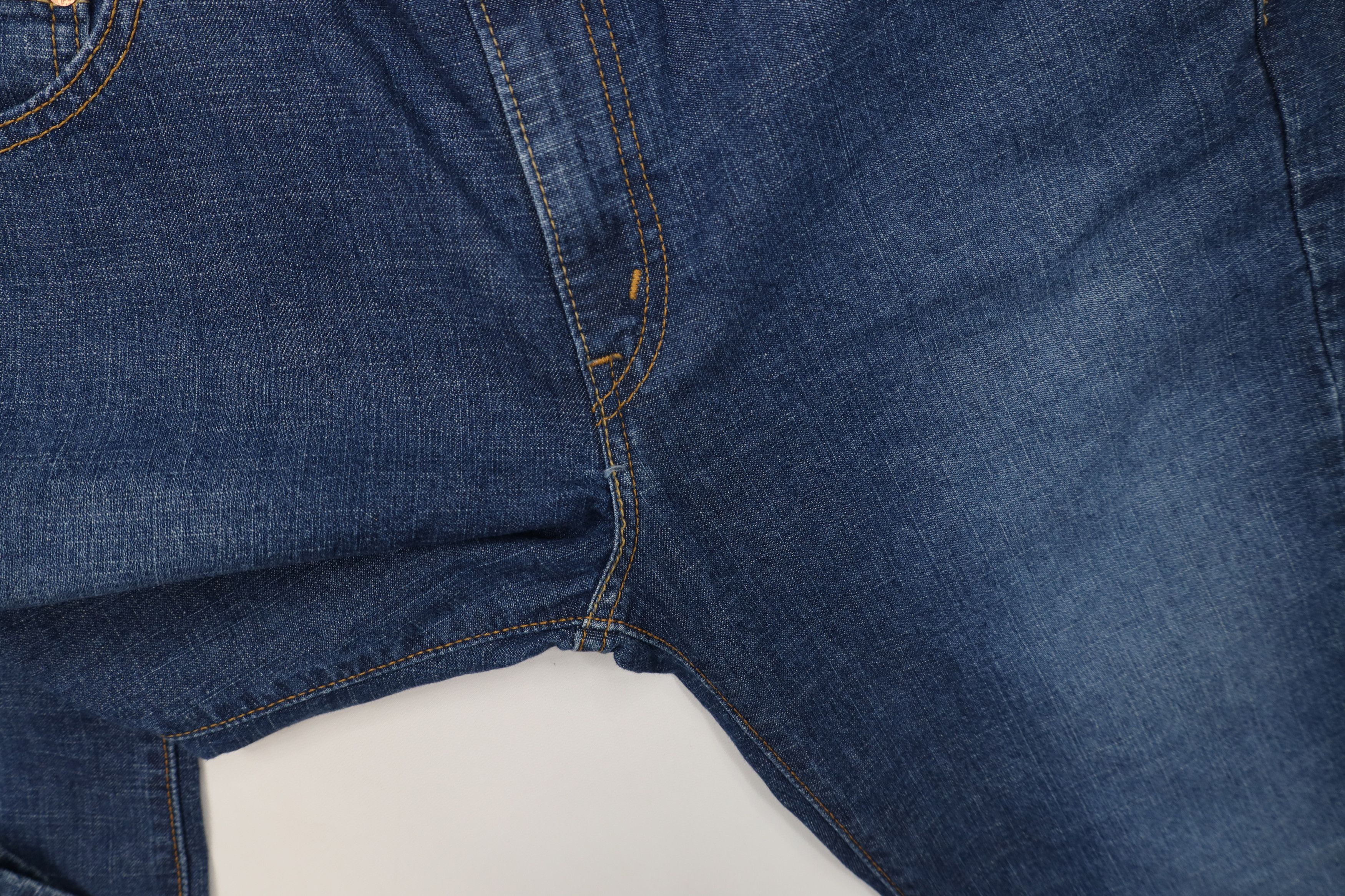Levi's Vintage Y2K 2004 Levis 515 Flared Wide Leg Boot Cut Jeans Size 34" / US 12 / IT 48 - 6 Thumbnail