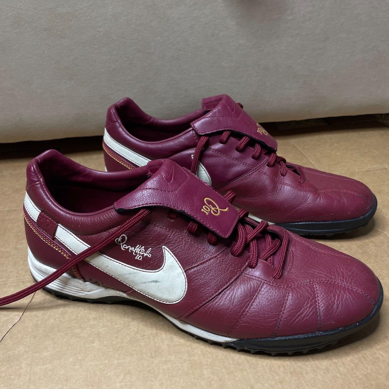 vintage Nike Tiempo Ronaldinho R10 Shoes Astro Turf Soccer