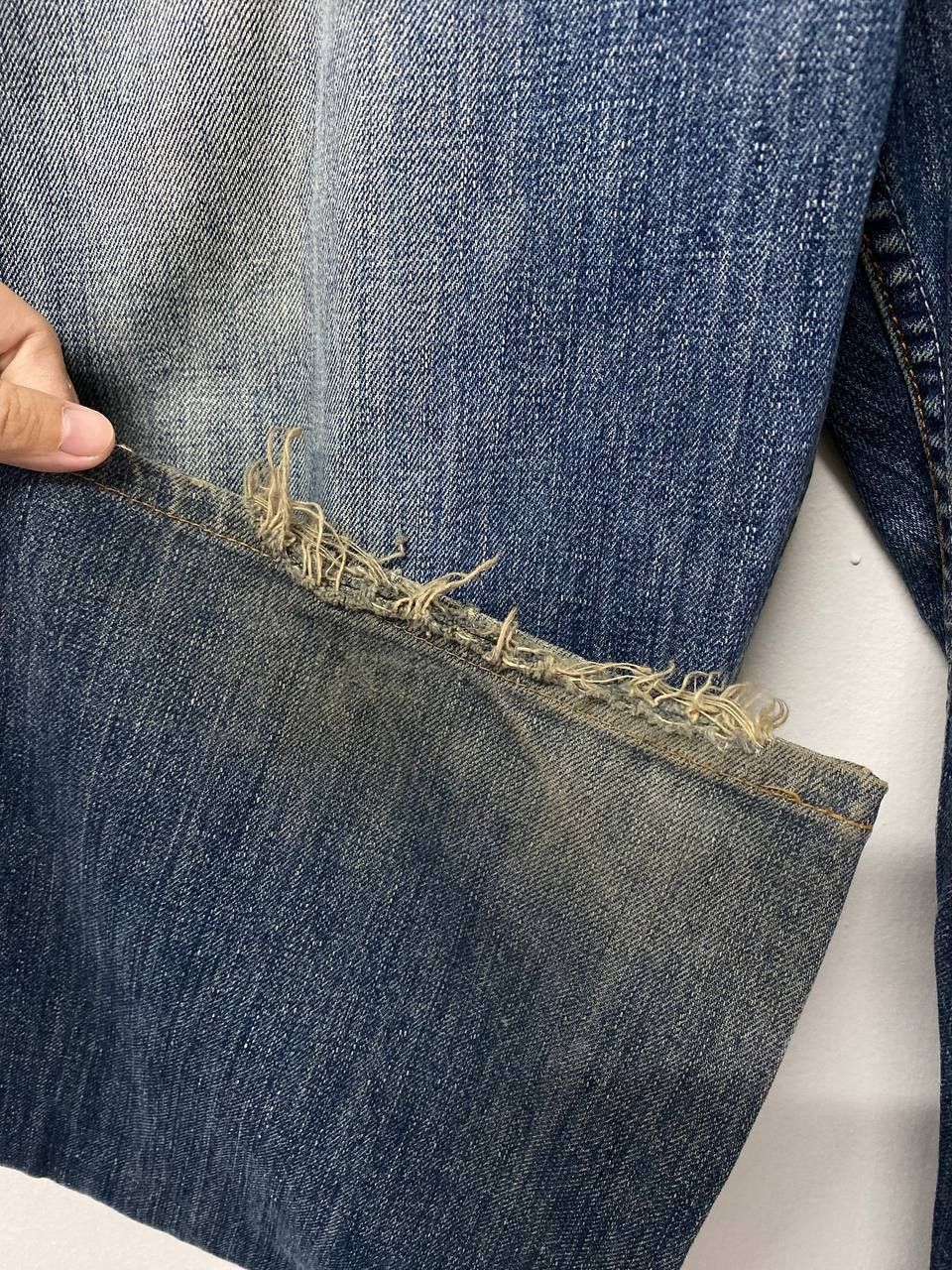 vintage levis 504 very nice design denim