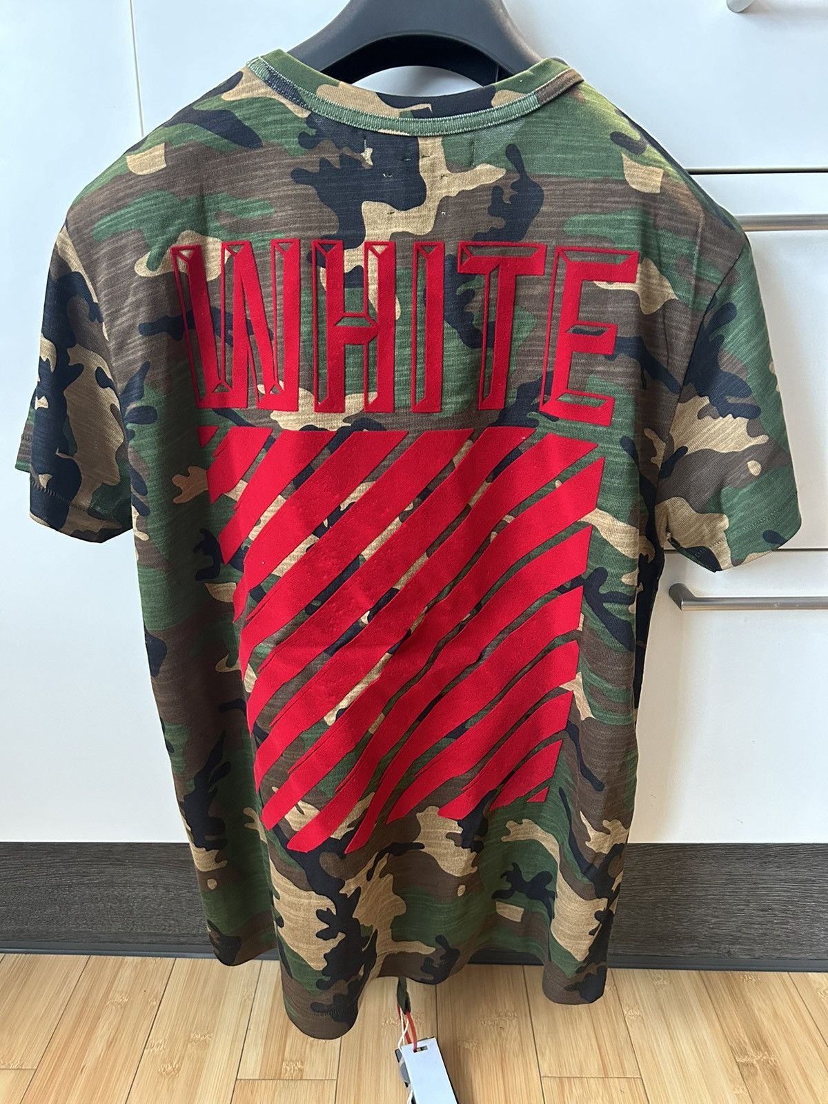 image of Off White Slightly Oversized Off-White Camo Tee Size S , Men's