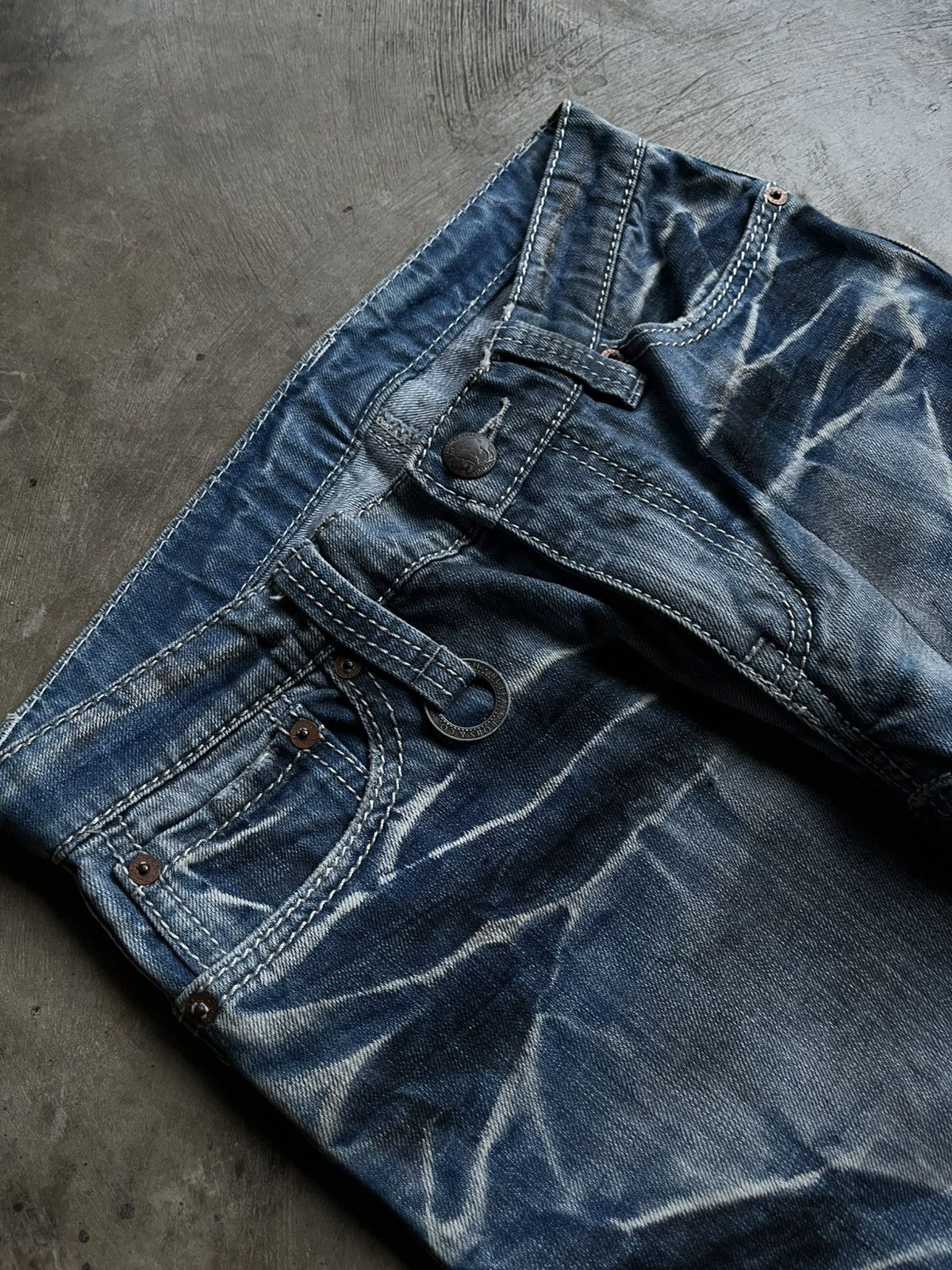 Tornado Mart JAPANESE BUFFALO BOBS DENIM CURVE FLARE FADE PANTS STYLE Size US 30 / EU 46 - 7 Thumbnail