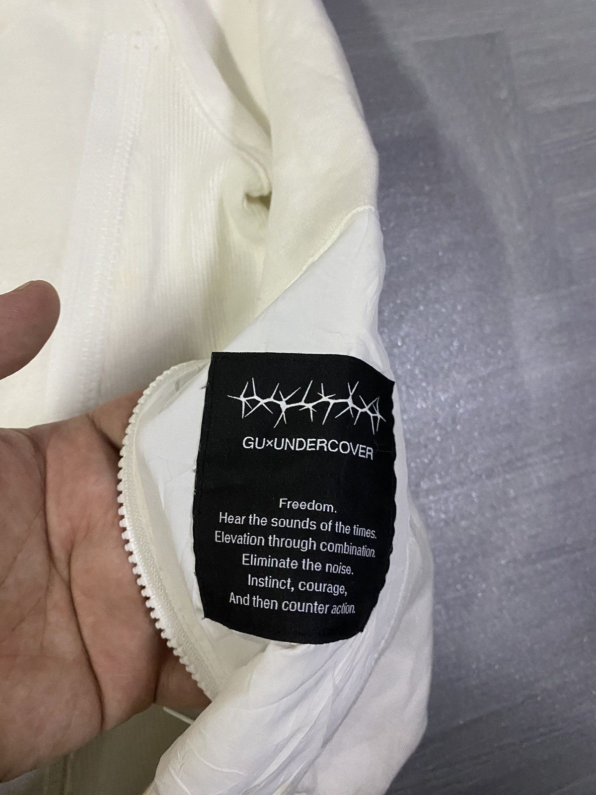 GU × Undercover Undercover X GU Sweatshirt Plain White Crewneck Size US M / EU 48-50 / 2 - 9 Thumbnail