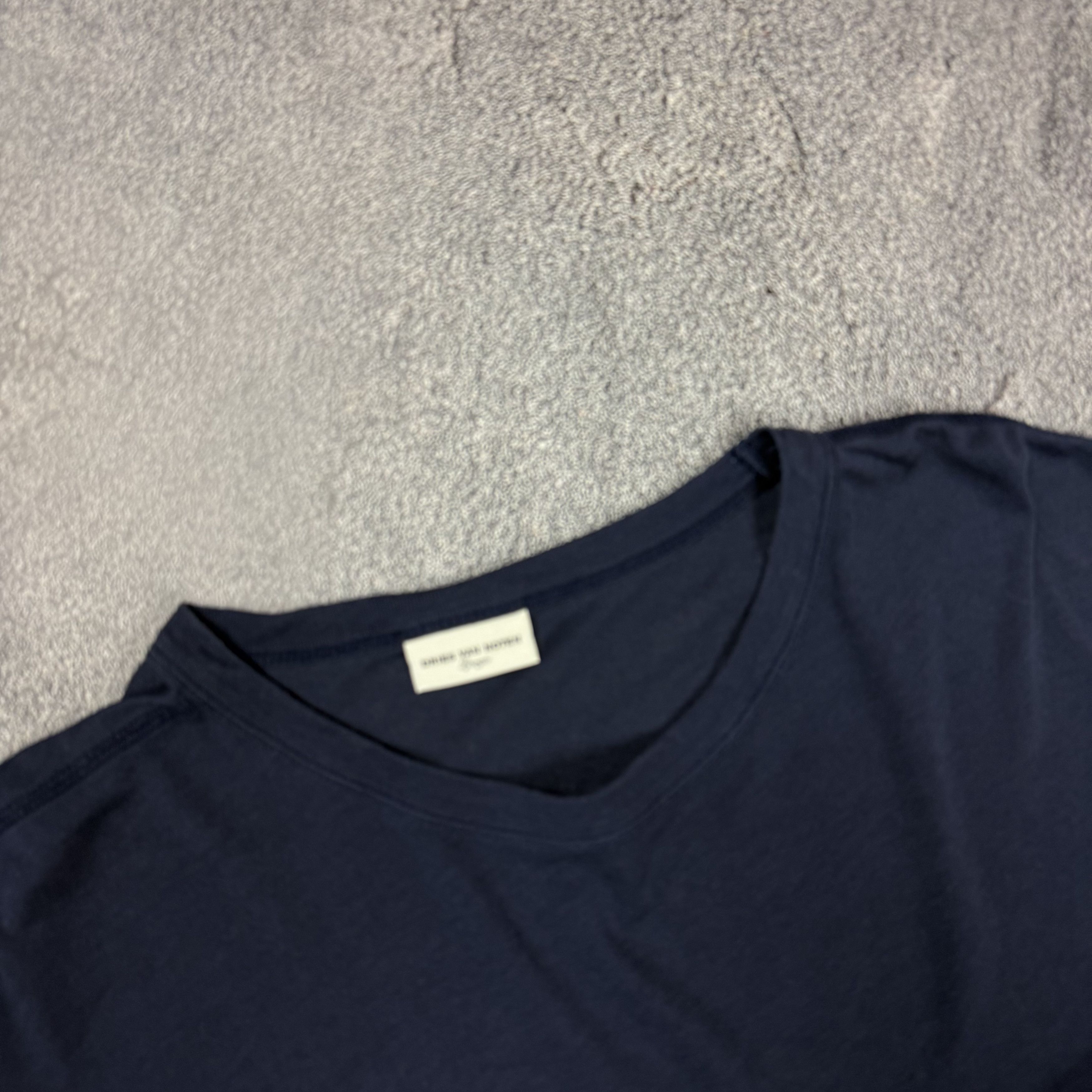 Dries Van Noten Dries van notenLightweight navy tee shirt size L Size US L / EU 52-54 / 3 - 6 Thumbnail