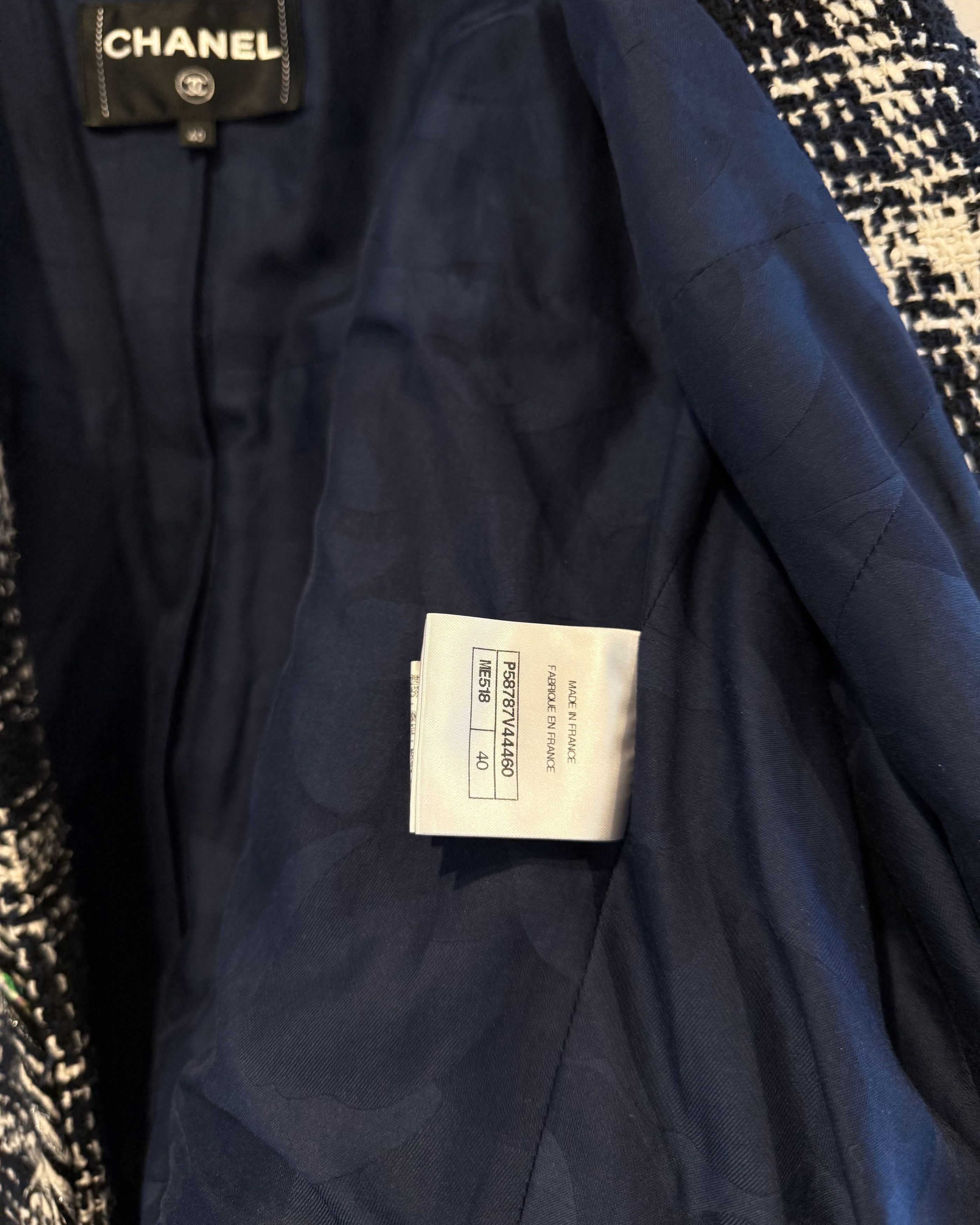 Chanel Chanel 18C Tweed Gripoix Jacket Size US M / EU 48-50 / 2 - 4 Thumbnail