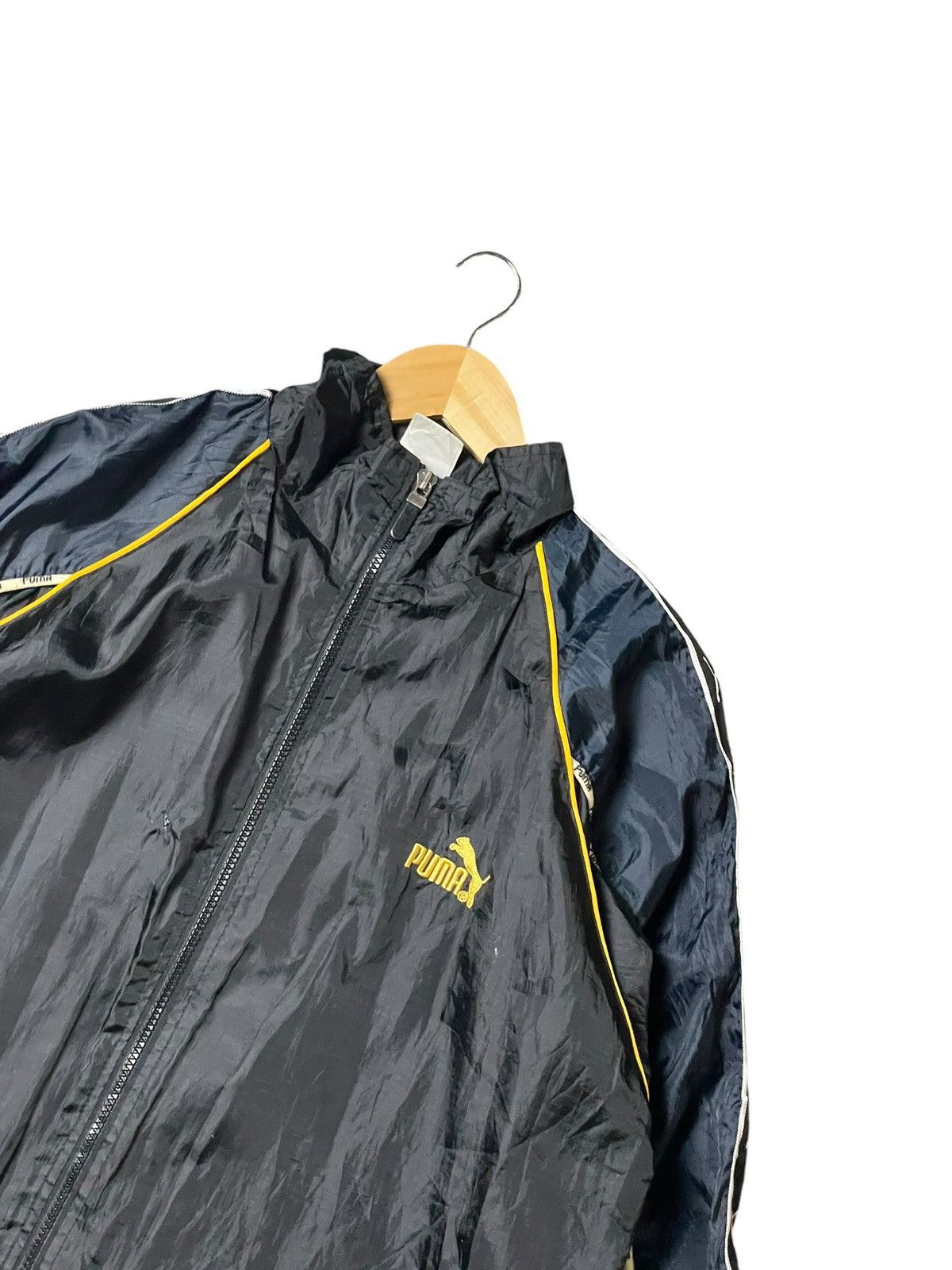 Japanese Brand × Puma × Vintage Vintage PUMA Side Logo Nylon Windbreaker (98) Size US M / EU 48-50 / 2 - 2 Thumbnail