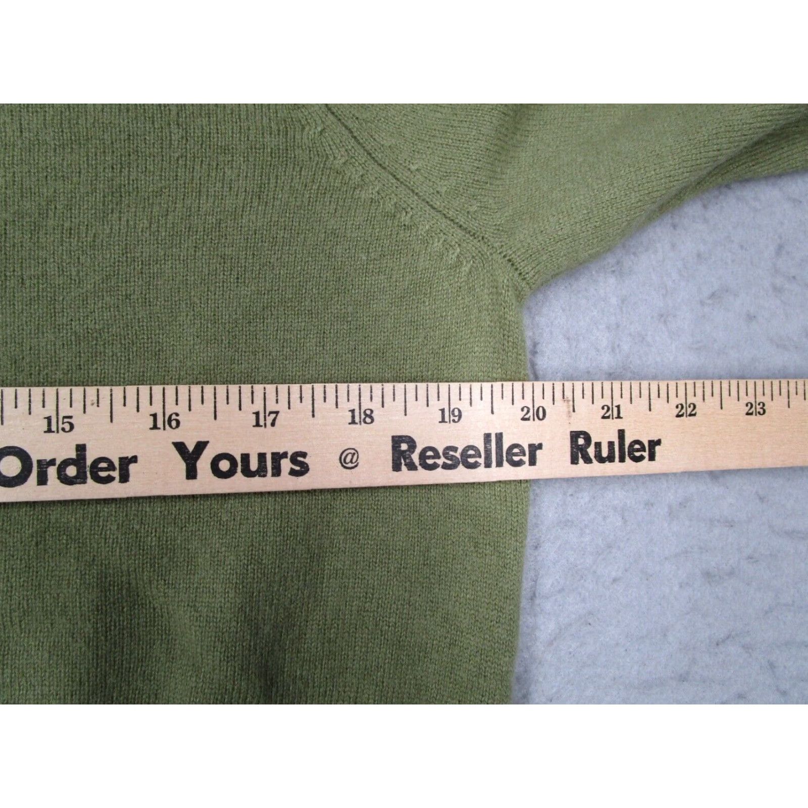 Gap Gap Sweater Womens Medium Green Cashmere V Neck Pullover Long Sleeve FLAW* Size M / US 6-8 / IT 42-44 - 7 Thumbnail