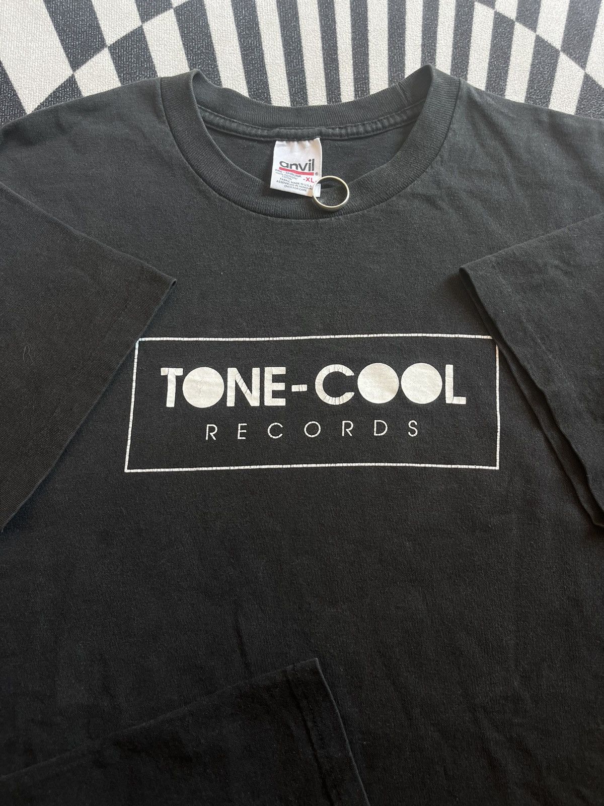Band Tees Vintage TONE - COOL RECORDS 90’s Logo Tshirt Size US XL / EU 56 / 4 - 6 Thumbnail