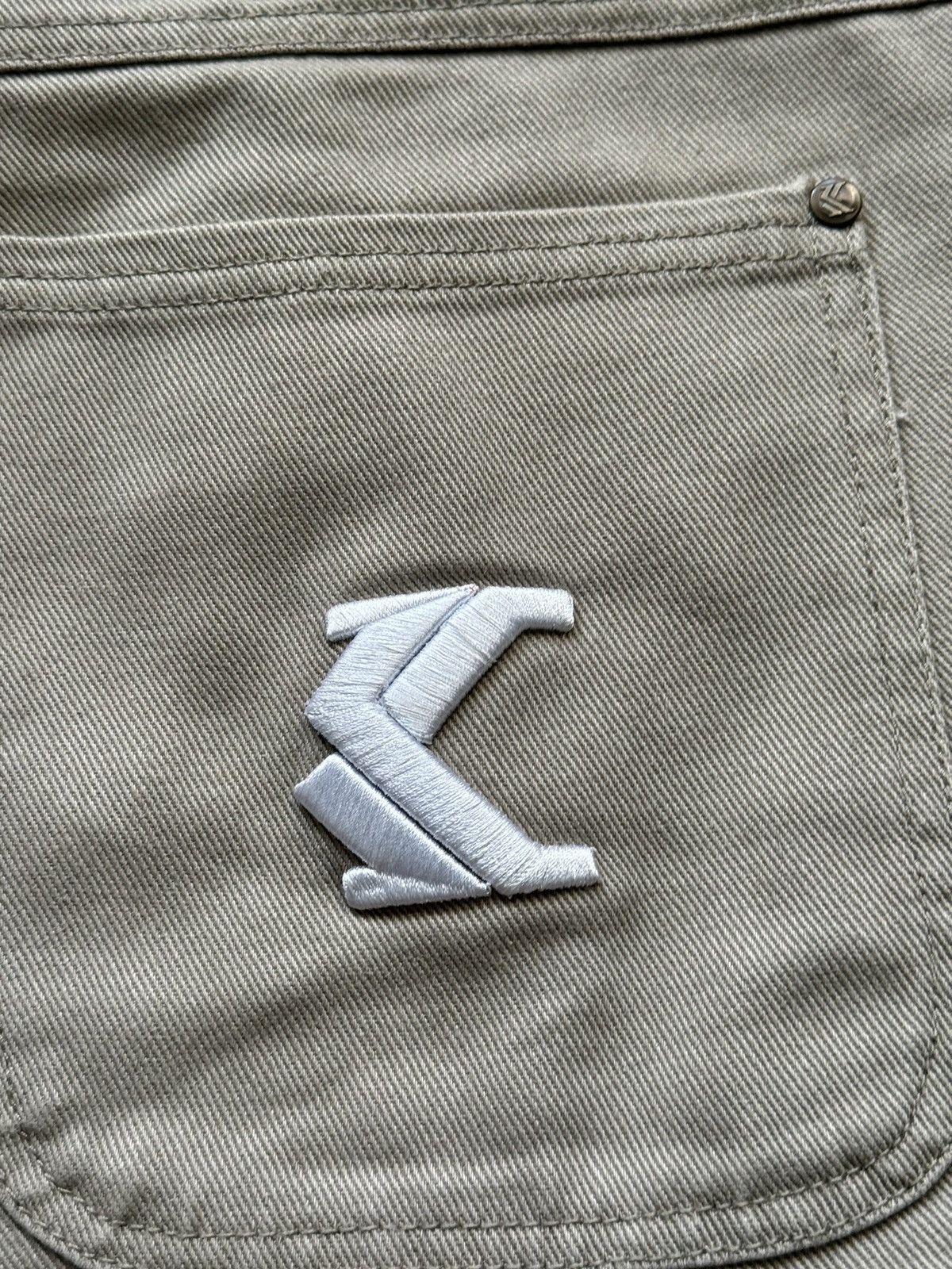 Designer × Karl Kani Karl Kani denim cargo shorts Size US 34 / EU 50 - 8 Thumbnail