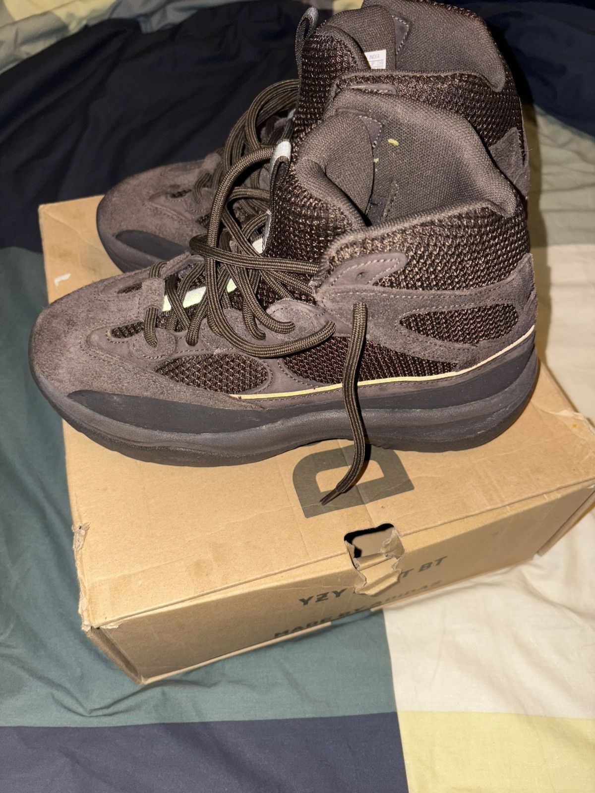 Yeezy Adidas Yeezy DSRT Size US 8 / EU 41 - 3 Thumbnail