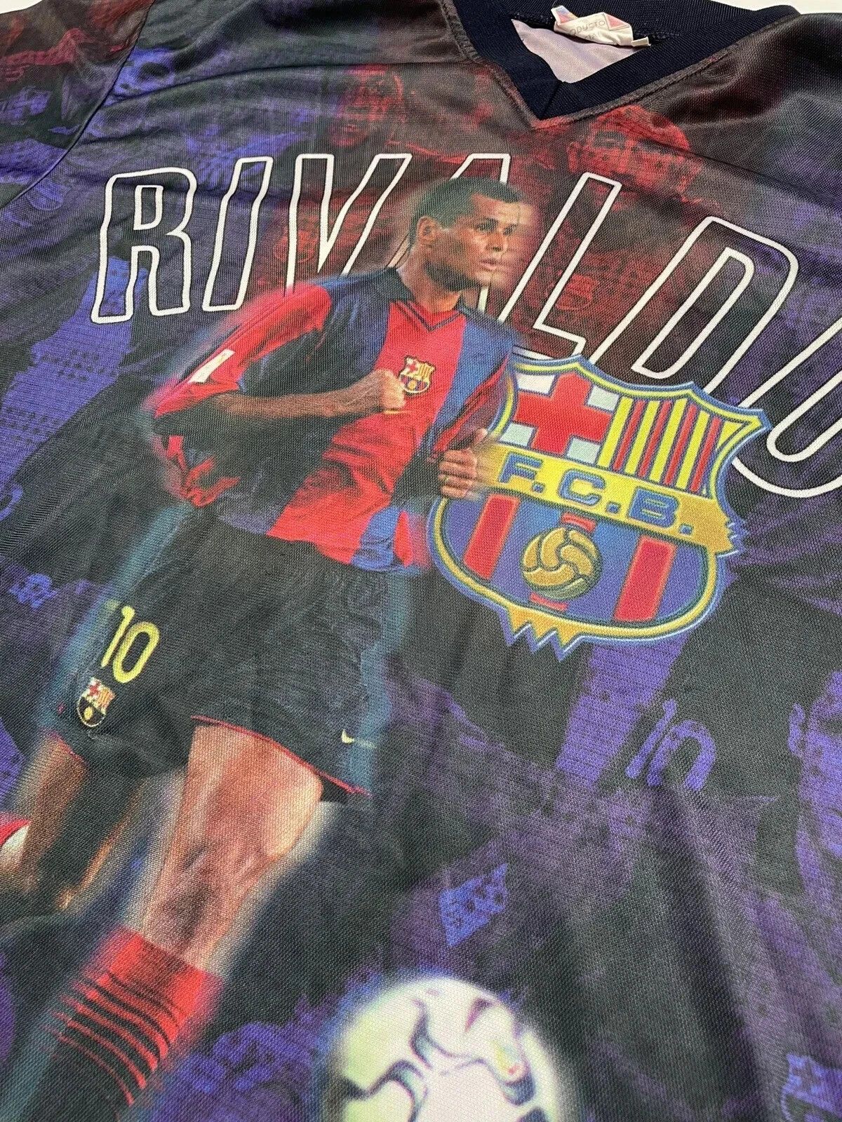 Vintage VINTAGE FC BARCELONA FUN JERSEY SHIRT RIVALDO FORCA BARCA Size US L / EU 52-54 / 3 - 5 Thumbnail