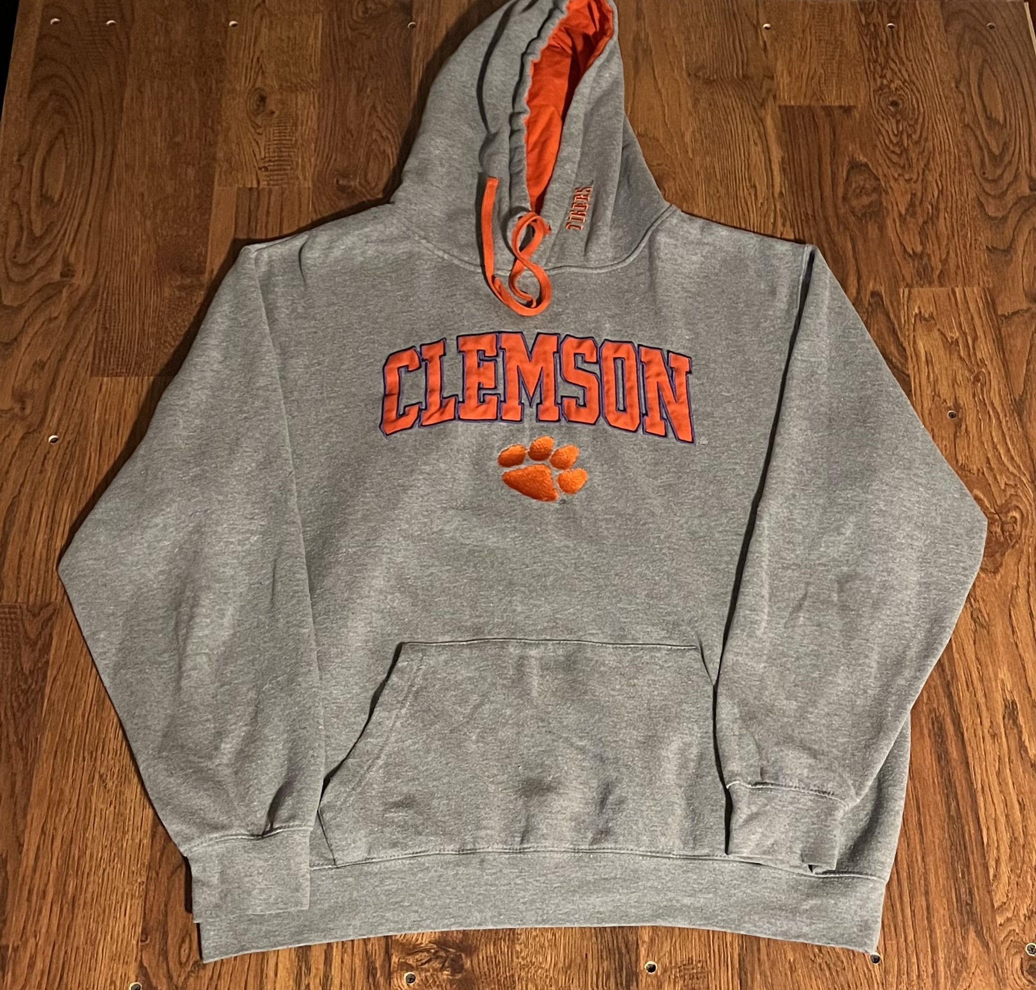 Colosseum Athletics Clemson Tigers Colosseum pullover hoodie sweatshirt Size US XL / EU 56 / 4 - 1 Thumbnail