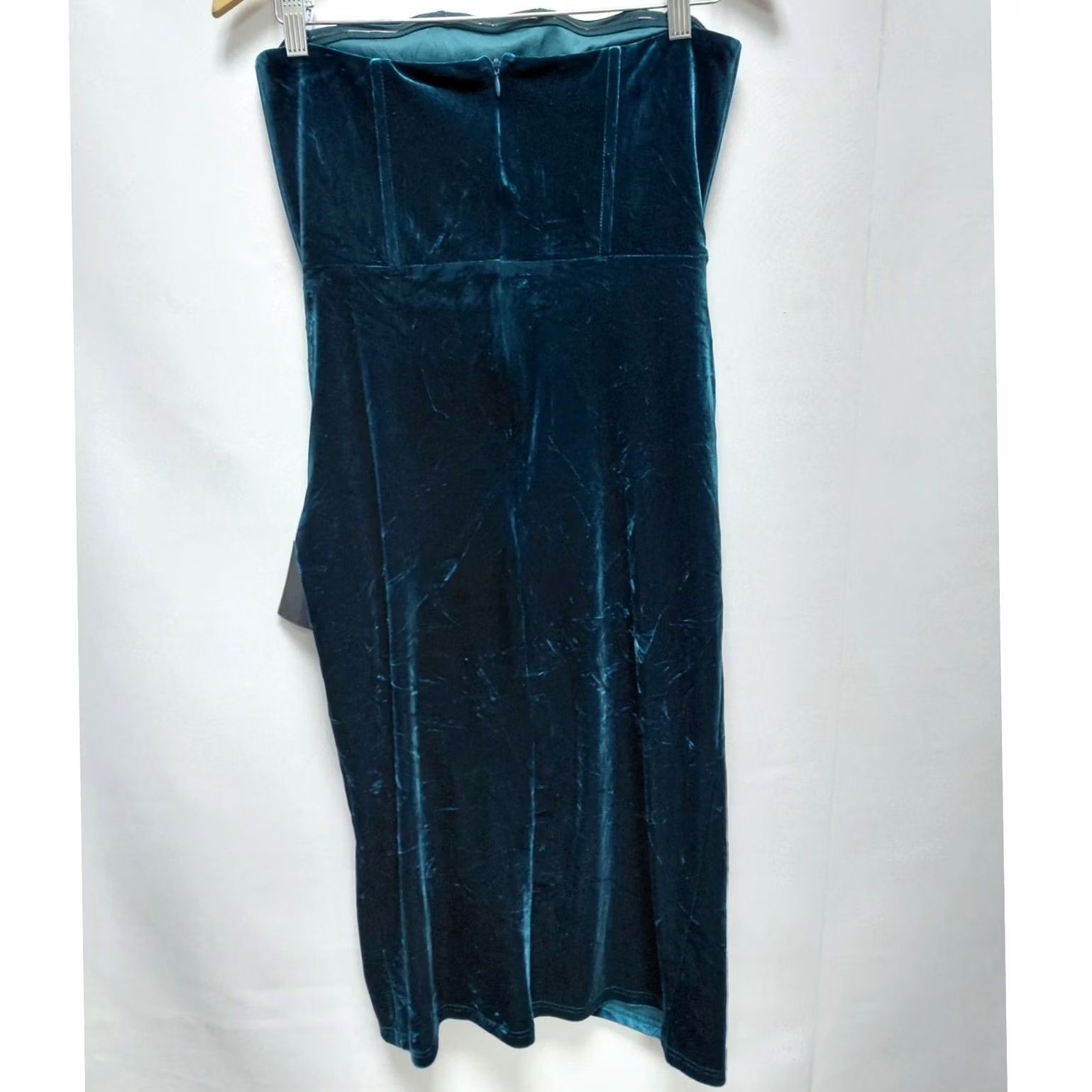 Lulus Lulus Teal Velvet Strapless Dress Sleeveless Knee Length M Solid Dress Formal Party Cocktail Womens Size M / US 6-8 / IT 42-44 - 2 Thumbnail