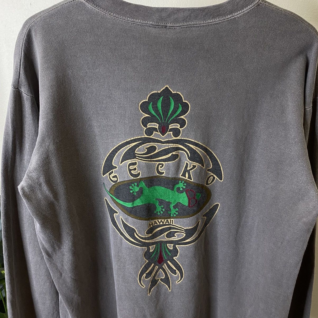 Vintage 1990s Gecko Hawaii Surf Big Back Graphic Ls T Shirt Size US L / EU 52-54 / 3 - 2 Thumbnail