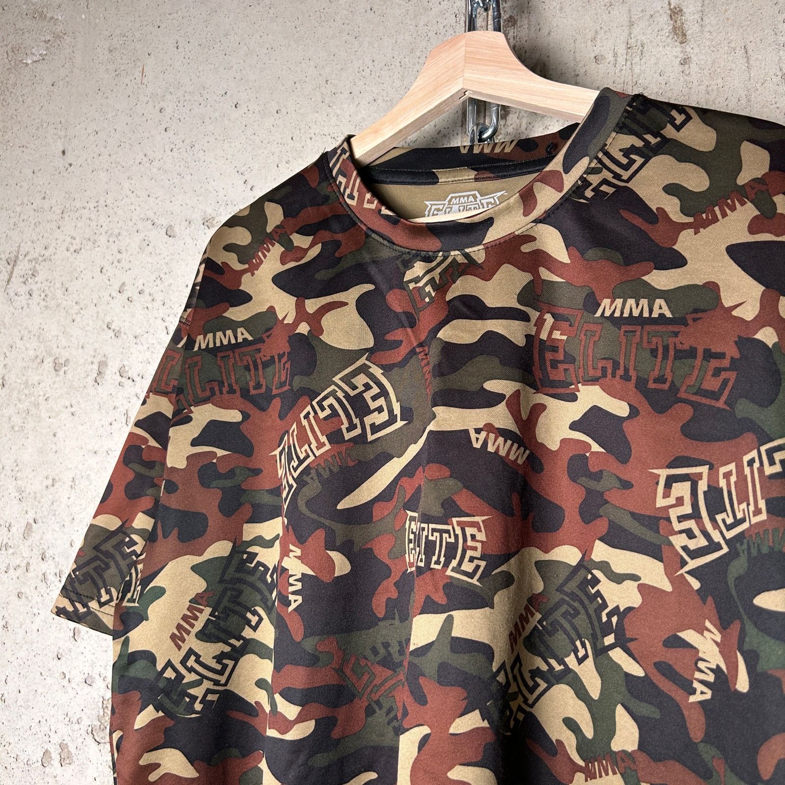 Tapout MMA Elite Army Camo Large Y2K Stretchy Gym Shirt Size US L / EU 52-54 / 3 - 2 Thumbnail