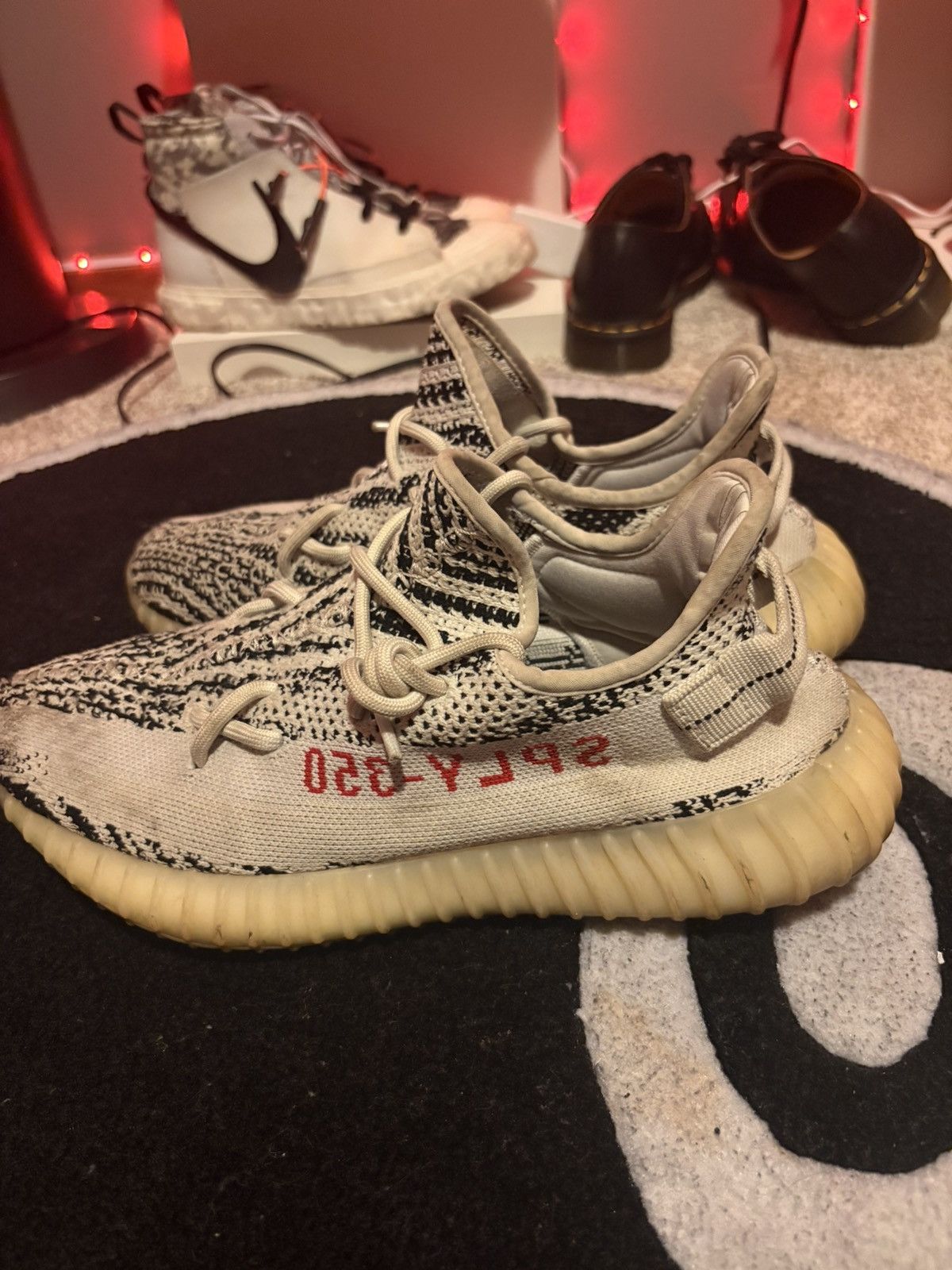 Yeezy Yeezy zebra 350 Size US 10 / EU 43 - 1 Thumbnail