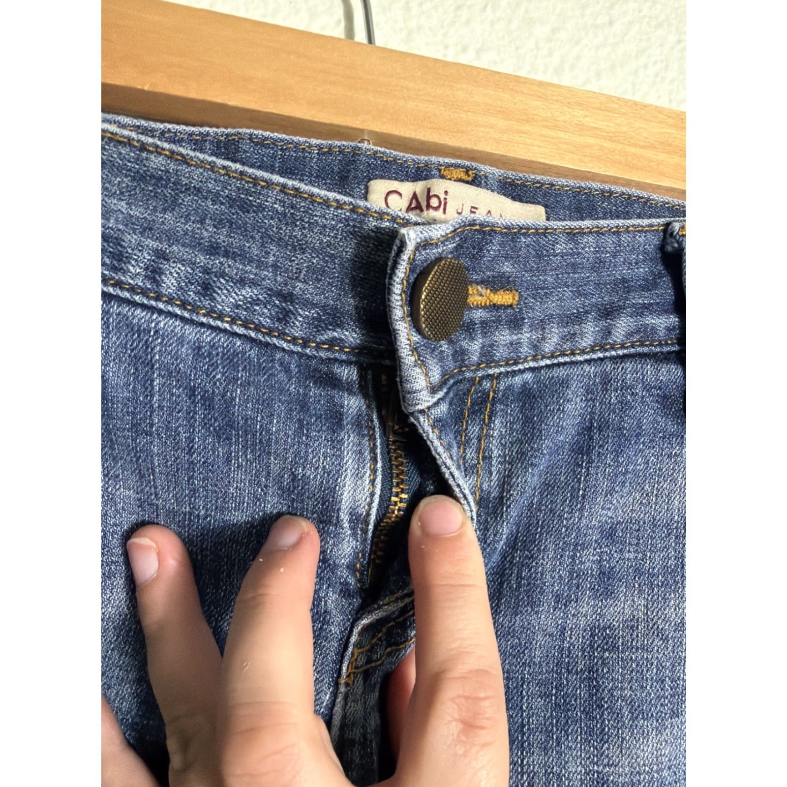Vintage Cabi Jeans Capri Women 4 Medium Wash Pink Piping 28x30 (30X24) Size 28" / US 6 / IT 42 - 6 Thumbnail