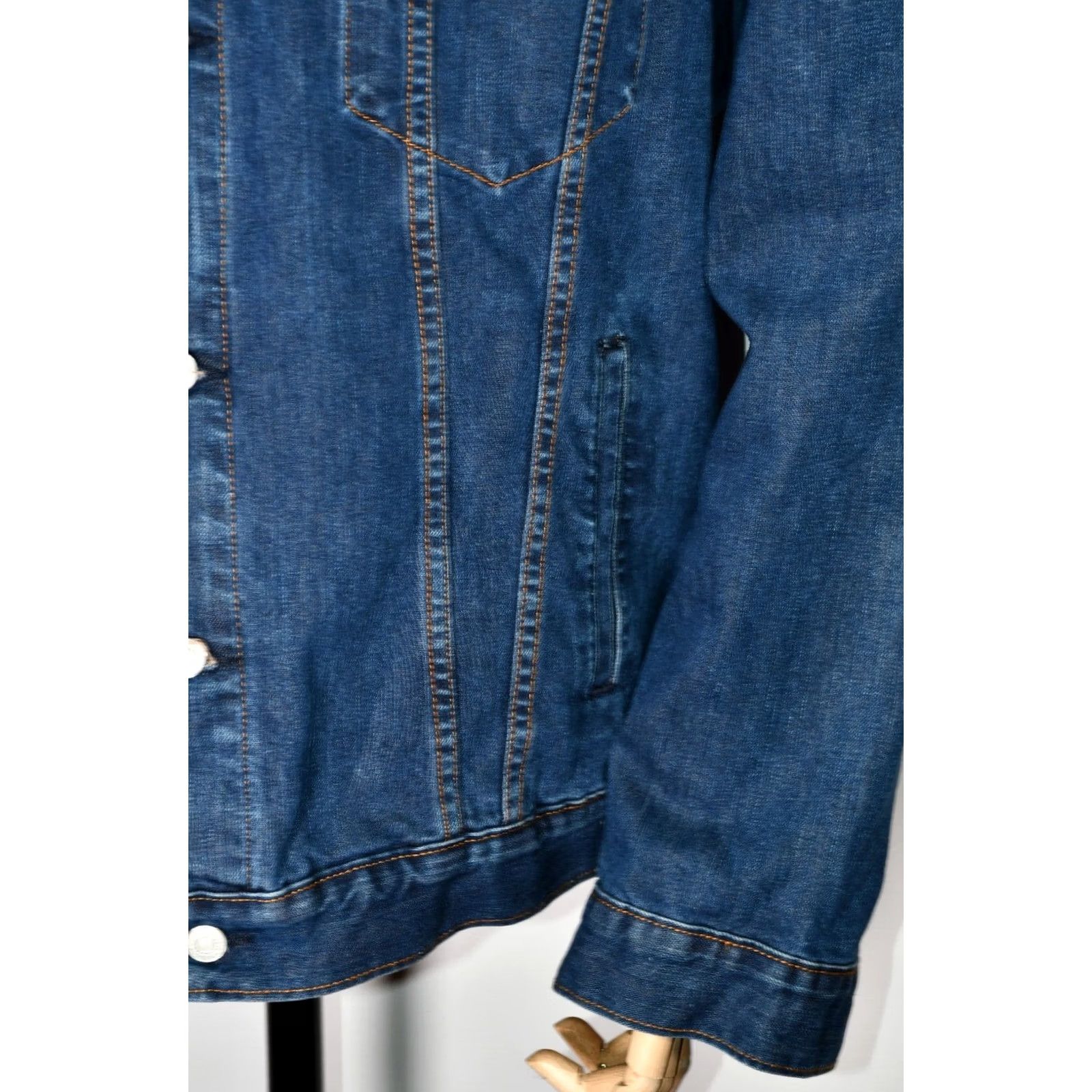 Levi's Levi’s Trucker Jacket Denim Blue XL Men’s Regular Size 100% Cotton Casual Jacket | 64cm Chest 73cm Length 70cm Sleeve Standard Size US 36 / EU 52 - 6 Thumbnail