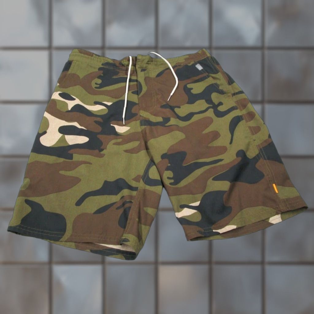 Quiksilver QUICKSILVER WATERMAN Shorts Mens Medium Green Camo Hybrid 8" Beach Travel Swim Size US 31 - 1 Thumbnail