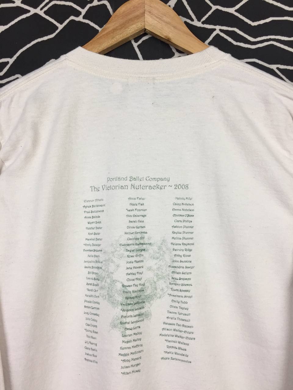 Gildan × Vintage Portland Ballet Company The Victorian Nutcracker Tee Size US S / EU 44-46 / 1 - 9 Thumbnail