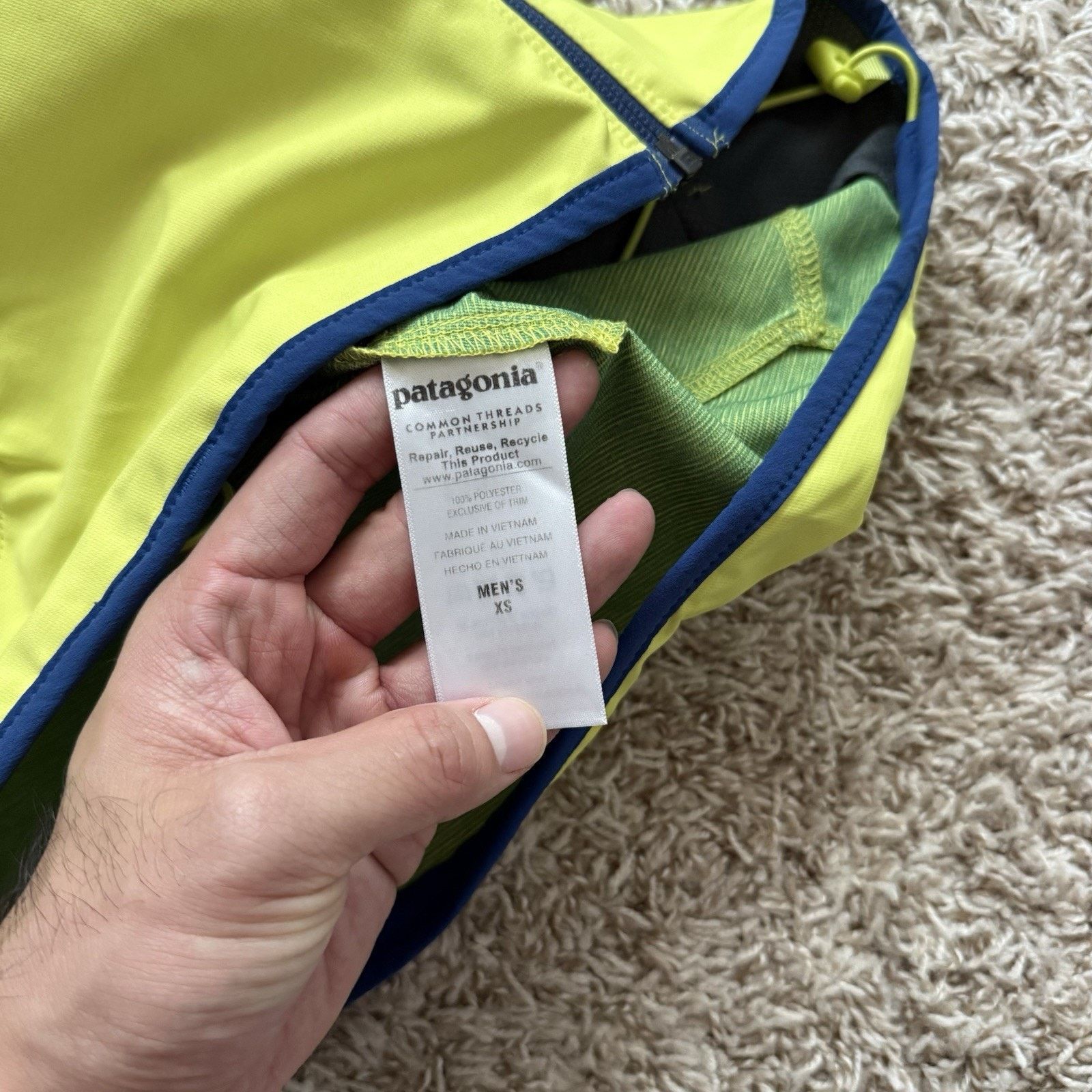 Patagonia Patagonia Levitation Hoody Soft Shell Jacket Neon Yellow Size US XS / EU 42 / 0 - 6 Thumbnail