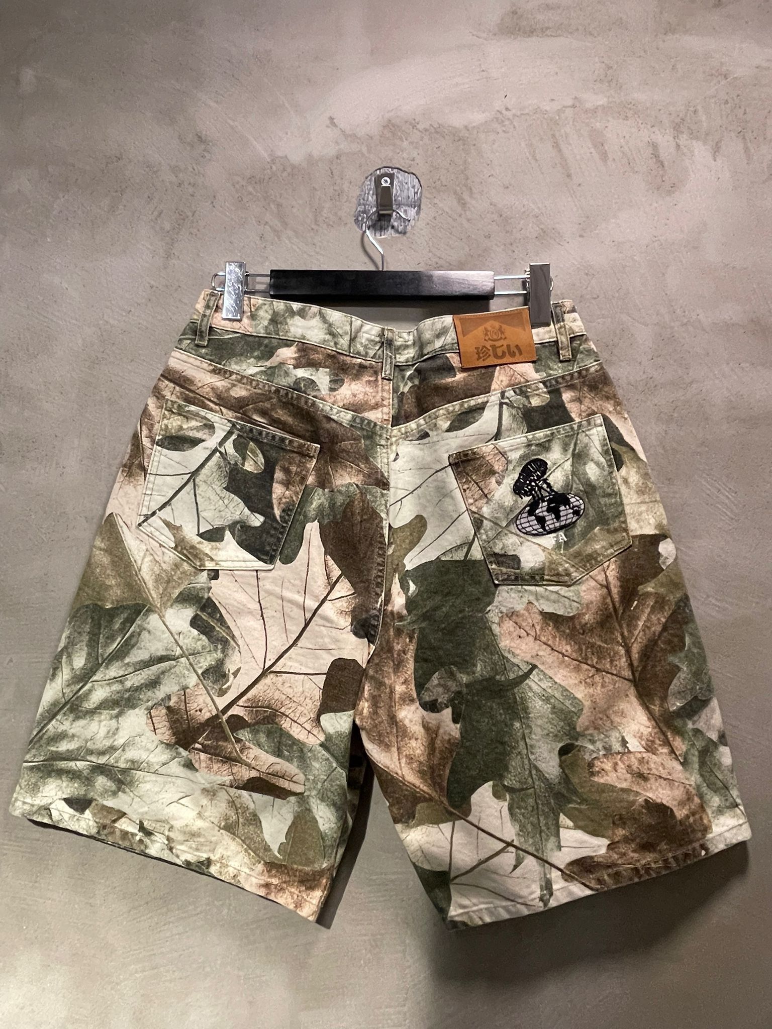 Fucking Awesome Fucking Awesome Camo Double Knee Short Size US 32 / EU 48 - 2 Thumbnail