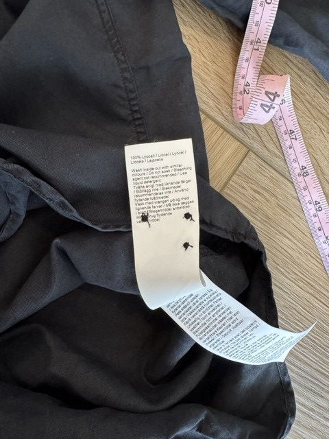 Filippa K Black lyocell shirt Size US M / EU 48-50 / 2 - 4 Thumbnail